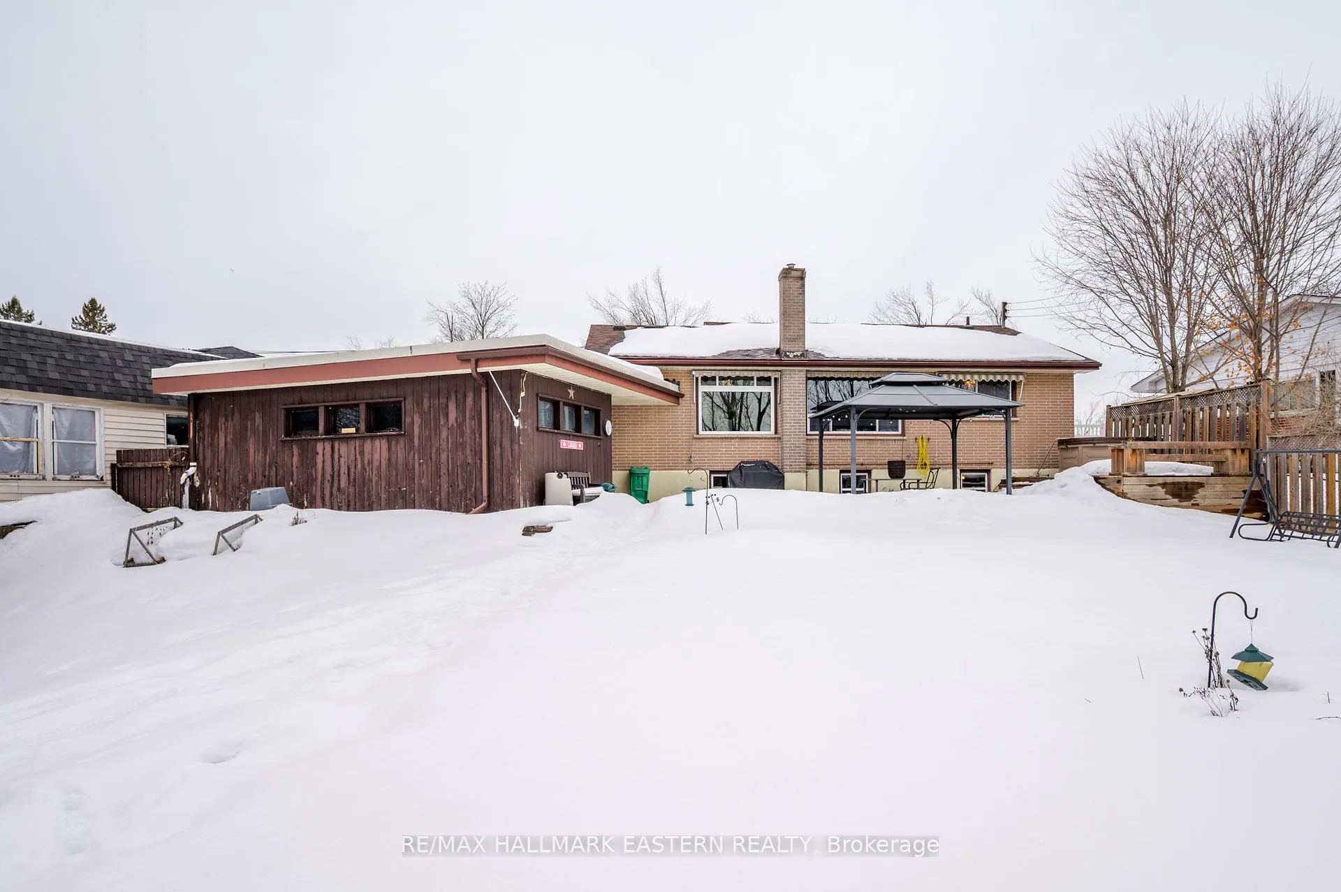 Photo 44 of 990 Oriole Crescent, Peterborough, Northcrest Ward 5 — HOMEH