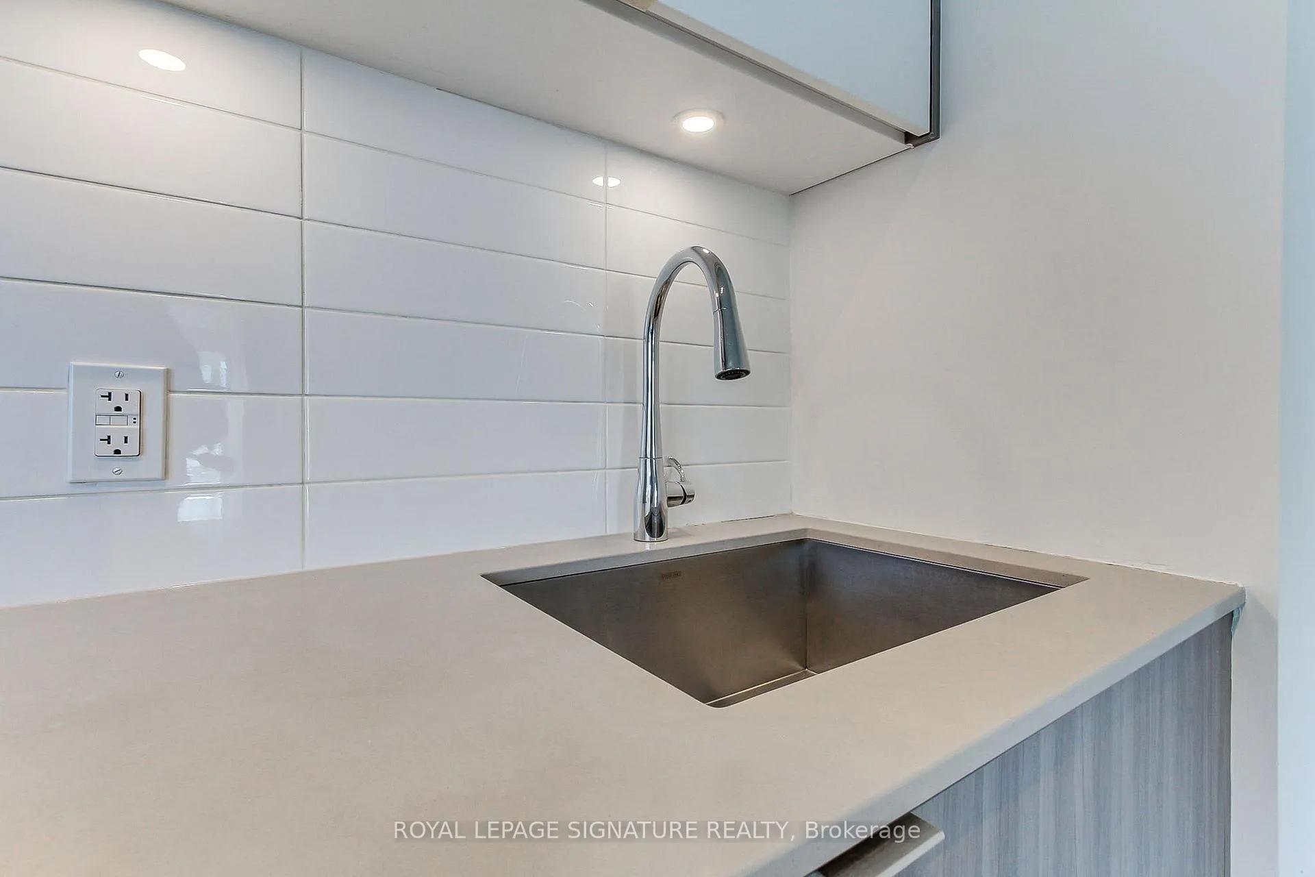 Photo 19 of Unit 2209E, 70 Princess Street, Toronto, Moss Park — HOMEH