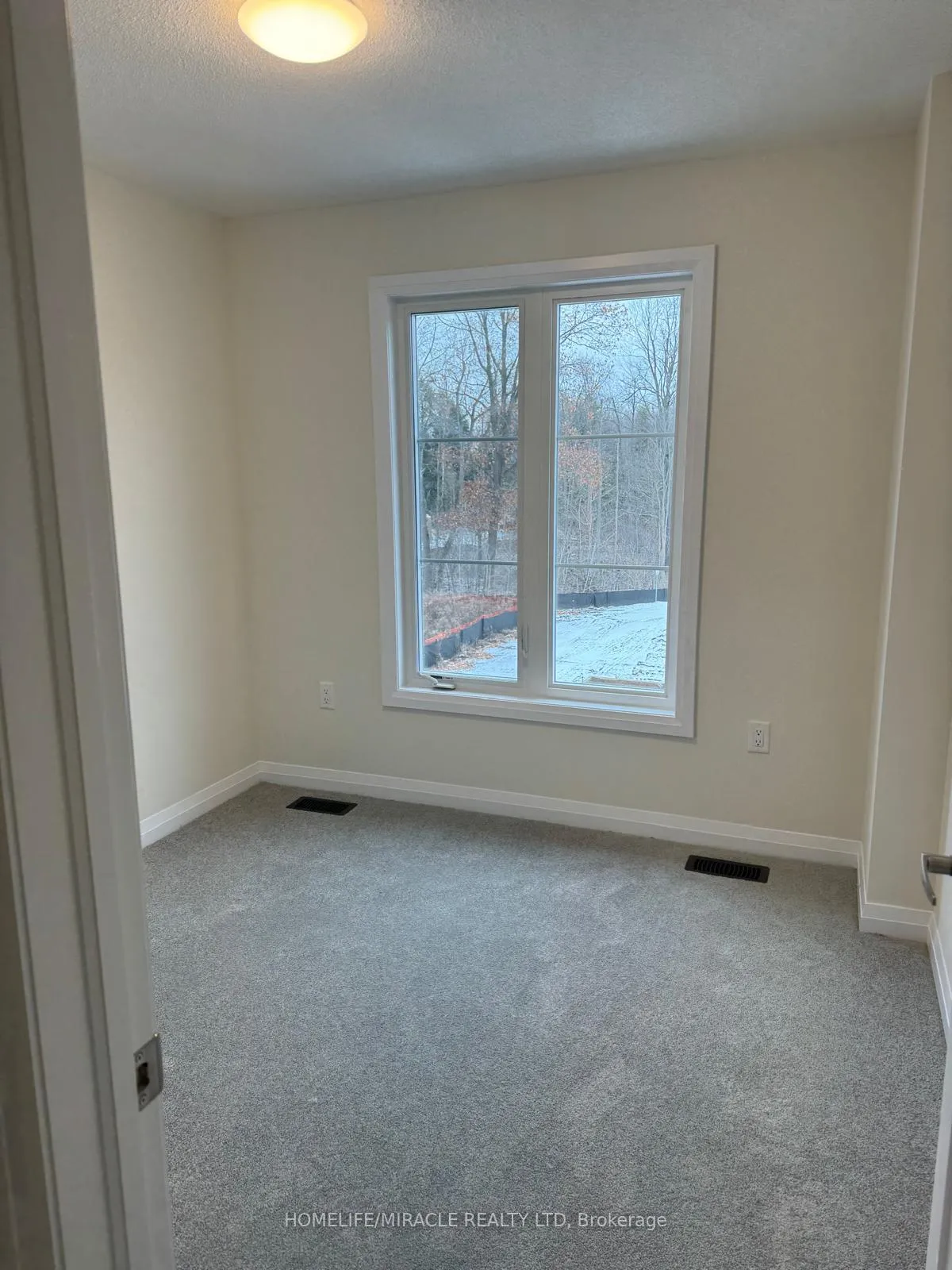 Photo 9 of 34 Coote Court, Pickering, Brock Ridge — HOMEH