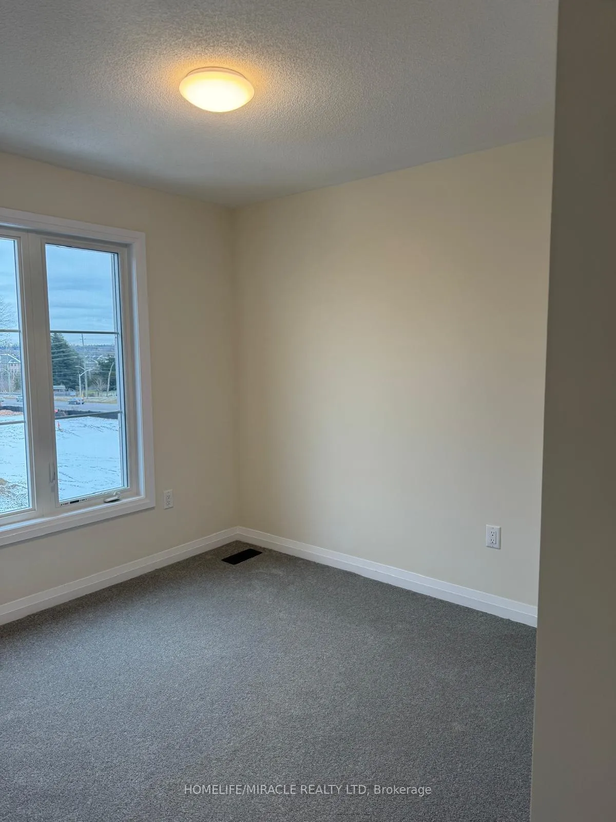 Photo 10 of 34 Coote Court, Pickering, Brock Ridge — HOMEH