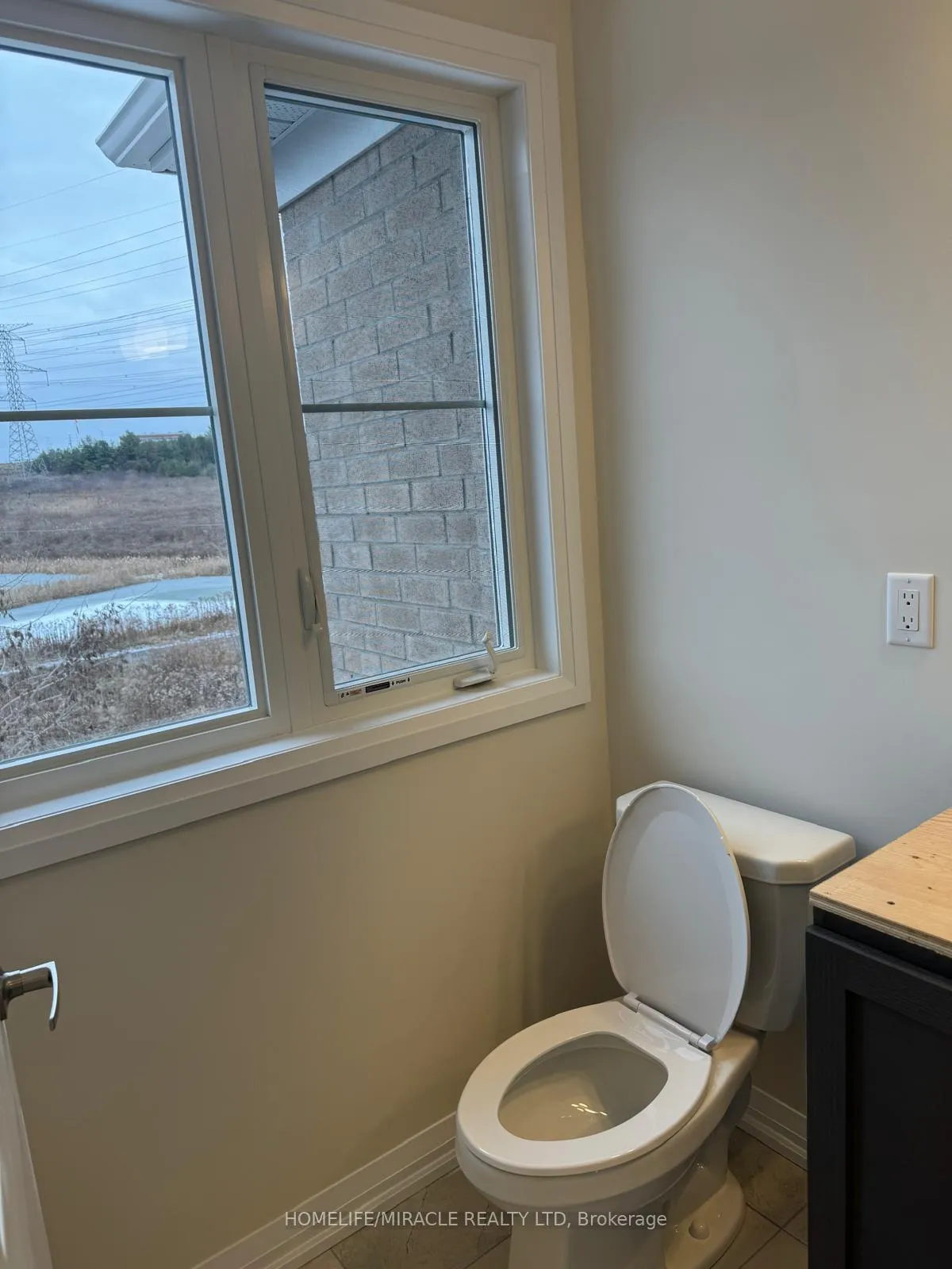 Photo 14 of 34 Coote Court, Pickering, Brock Ridge — HOMEH