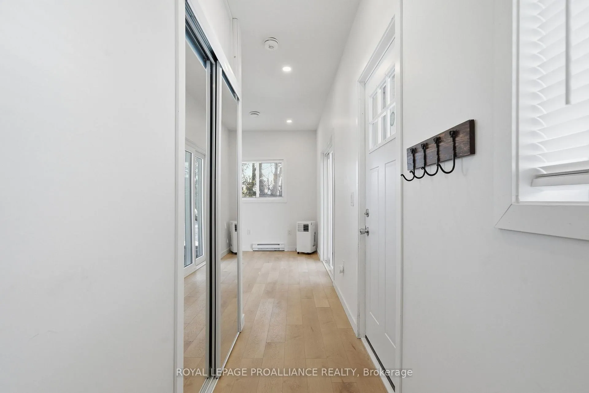 Photo 4 of 425 Roe Street, Cobourg — HOMEH