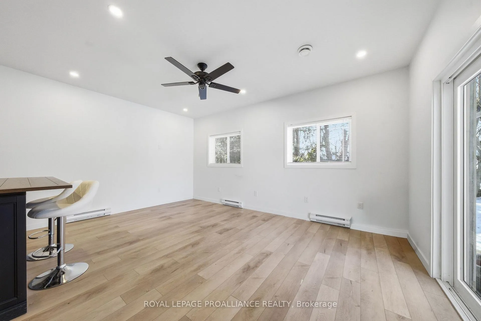 Photo 6 of 425 Roe Street, Cobourg — HOMEH