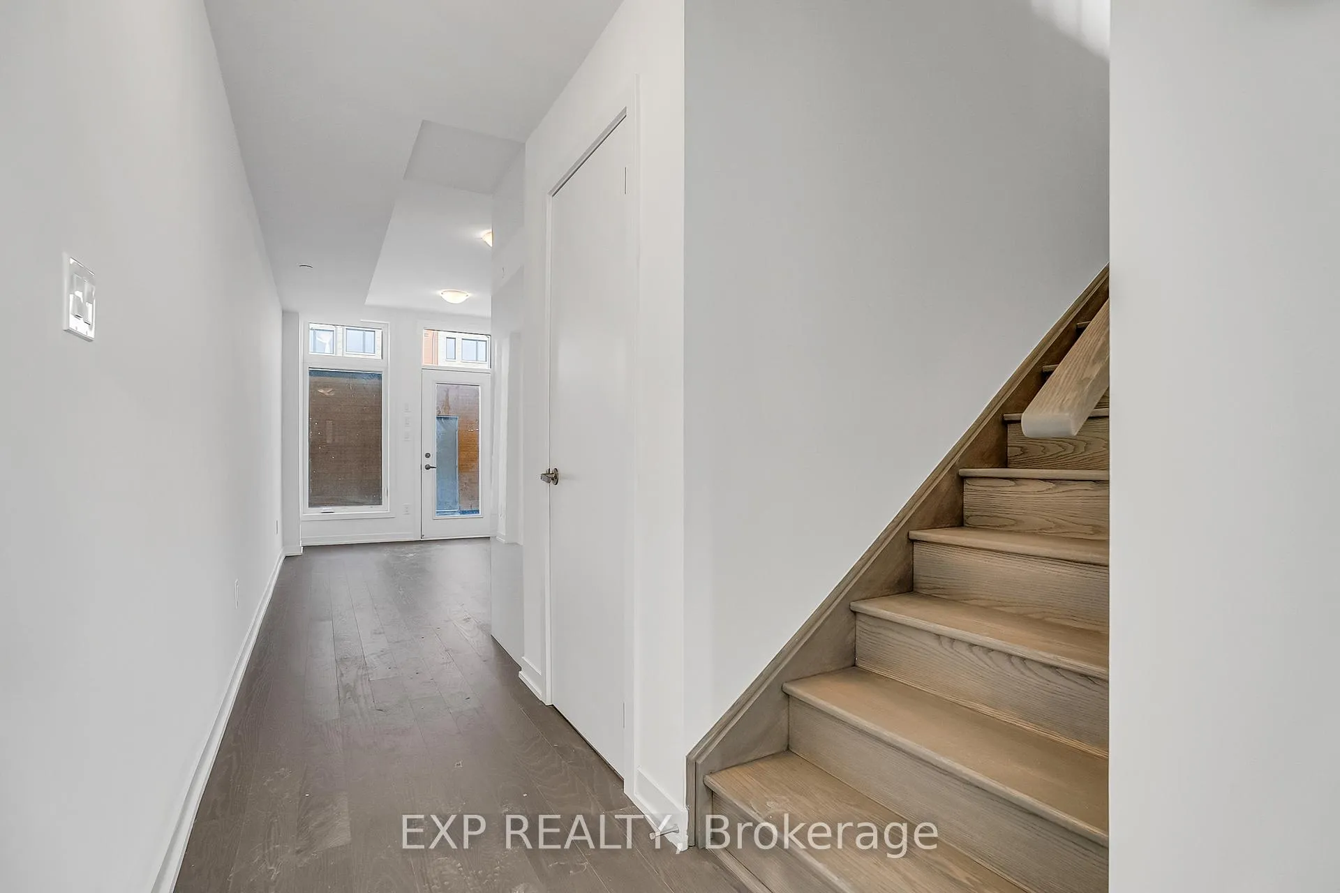 Photo 10 of 76 Turtle Island Road, Toronto, Englemount-Lawrence — HOMEH