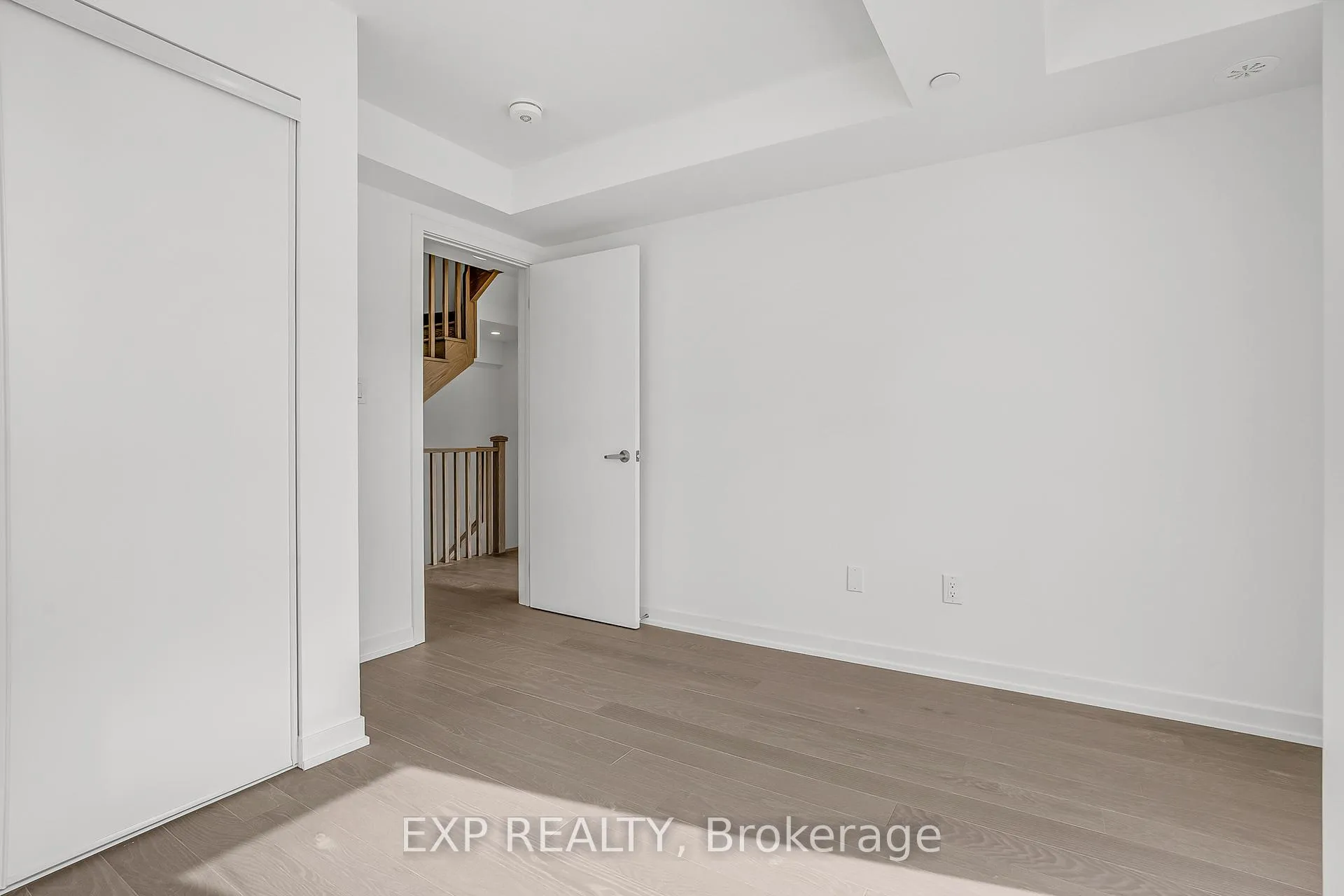 Photo 25 of 76 Turtle Island Road, Toronto, Englemount-Lawrence — HOMEH