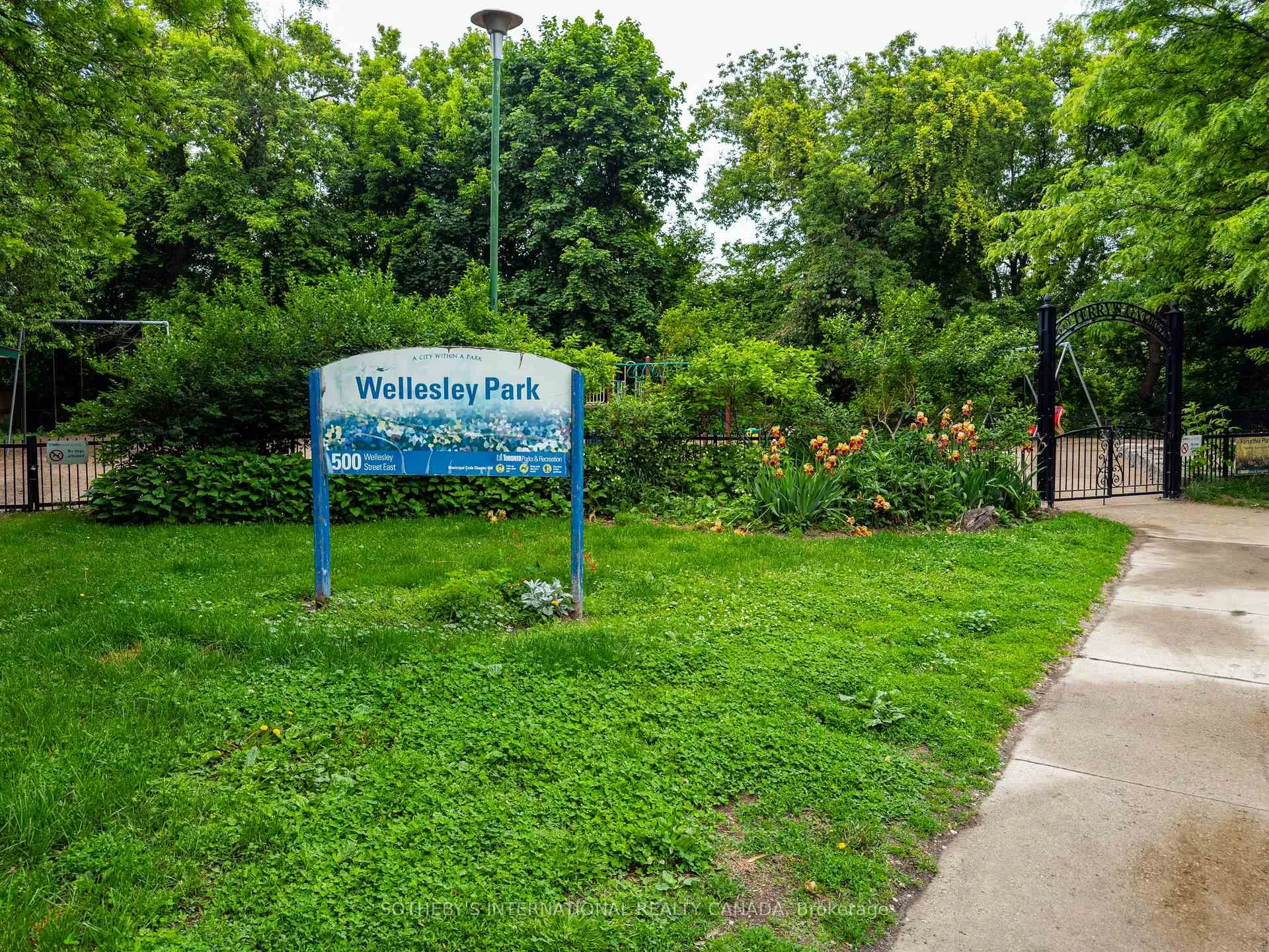 Photo 45 of 412 Wellesley Street E, Toronto, Cabbagetown-South St. James Town — HOMEH