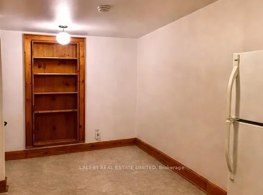 Photo 7 of Unit 4, 250 Main Street, King, Schomberg — HOMEH