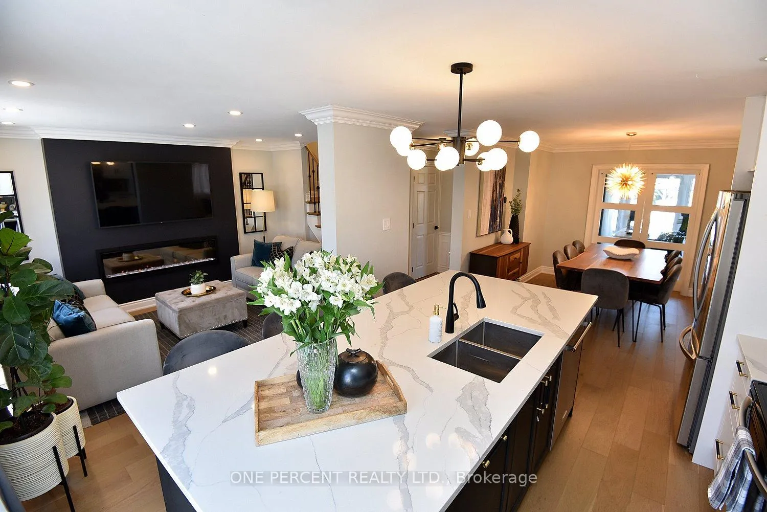 Photo 8 of 2211 Hunt Crescent, Burlington, Headon — HOMEH