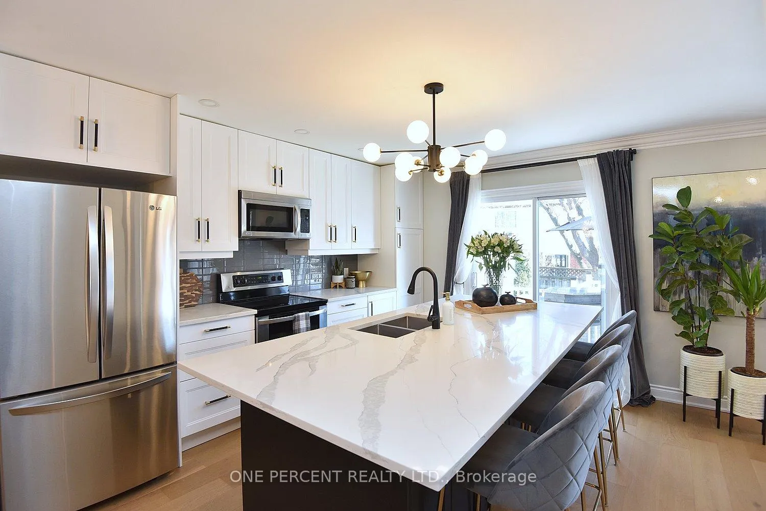 Photo 11 of 2211 Hunt Crescent, Burlington, Headon — HOMEH
