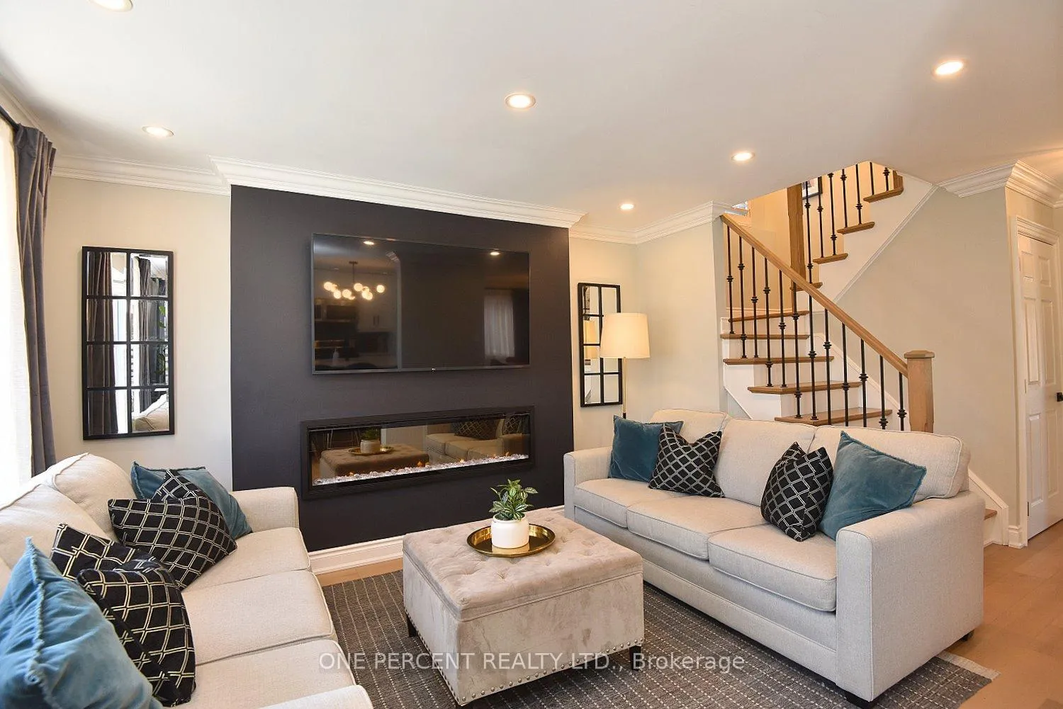 Photo 16 of 2211 Hunt Crescent, Burlington, Headon — HOMEH