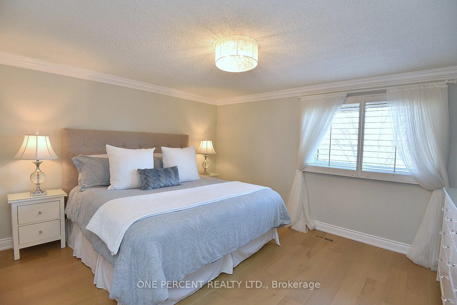 Photo 24 of 2211 Hunt Crescent, Burlington, Headon — HOMEH