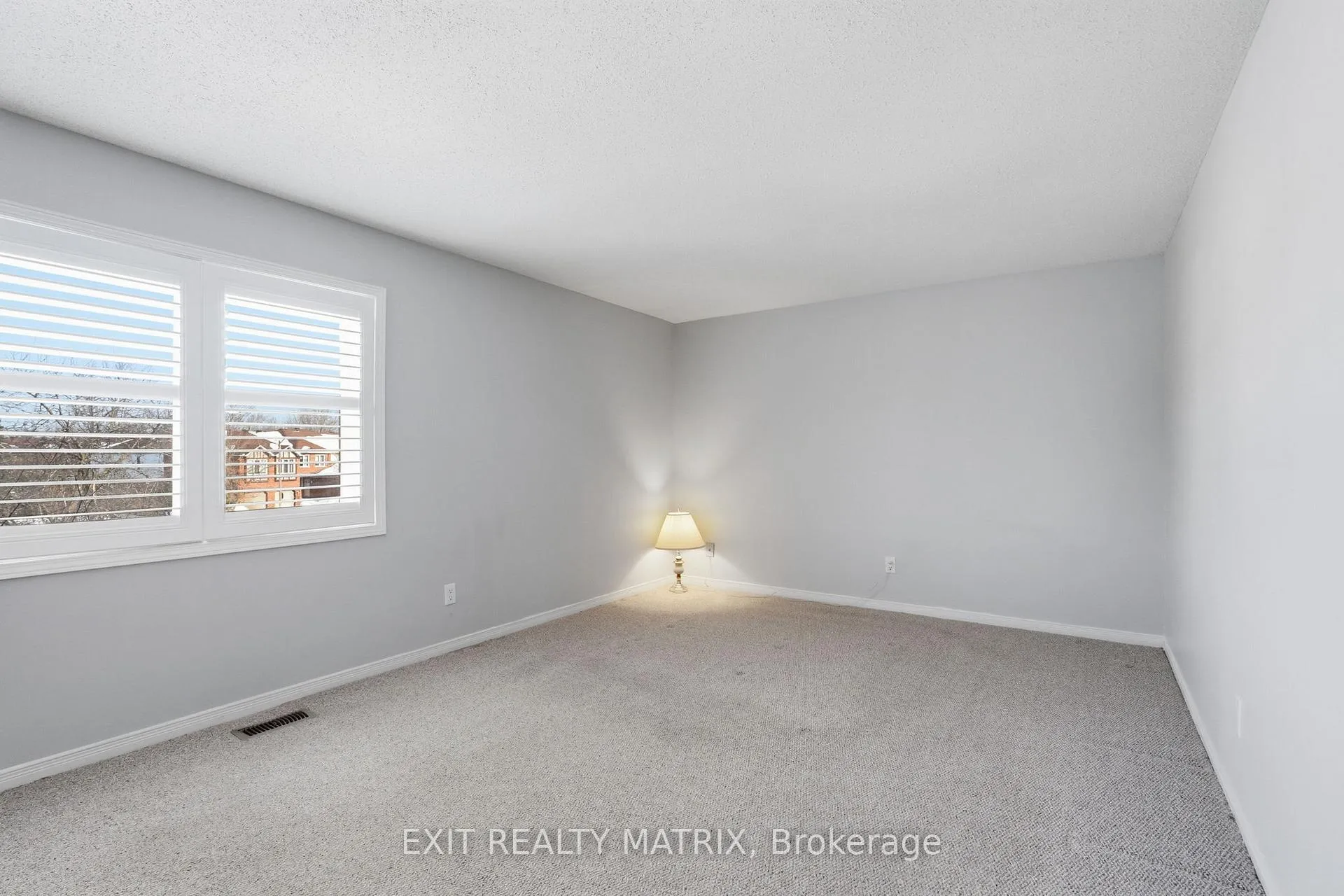 Photo 19 of 57 Rosegarden Crescent, Ottawa, Hunt Club Park/Greenboro — HOMEH