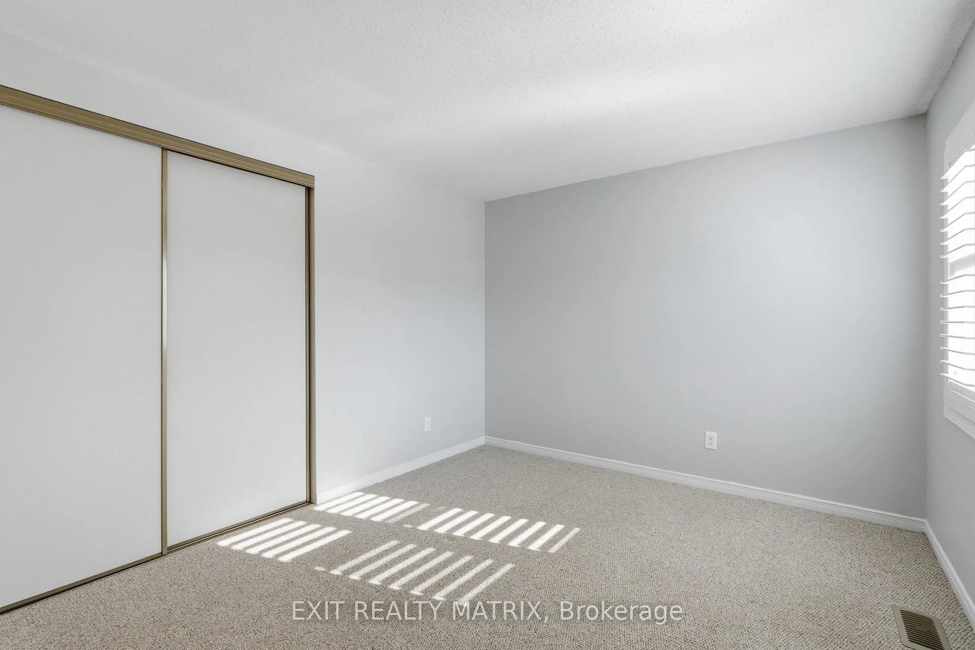 Photo 20 of 57 Rosegarden Crescent, Ottawa, Hunt Club Park/Greenboro — HOMEH