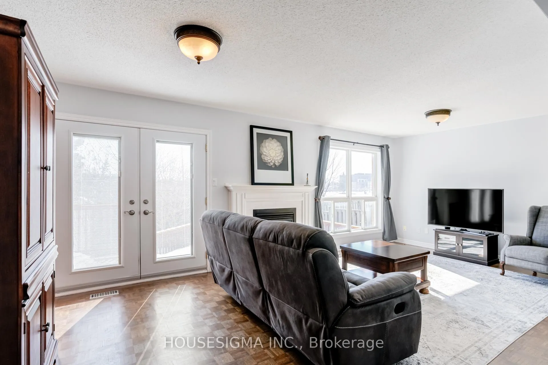 Photo 8 of 20 Sweet Briar Lane, Brampton, Snelgrove — HOMEH