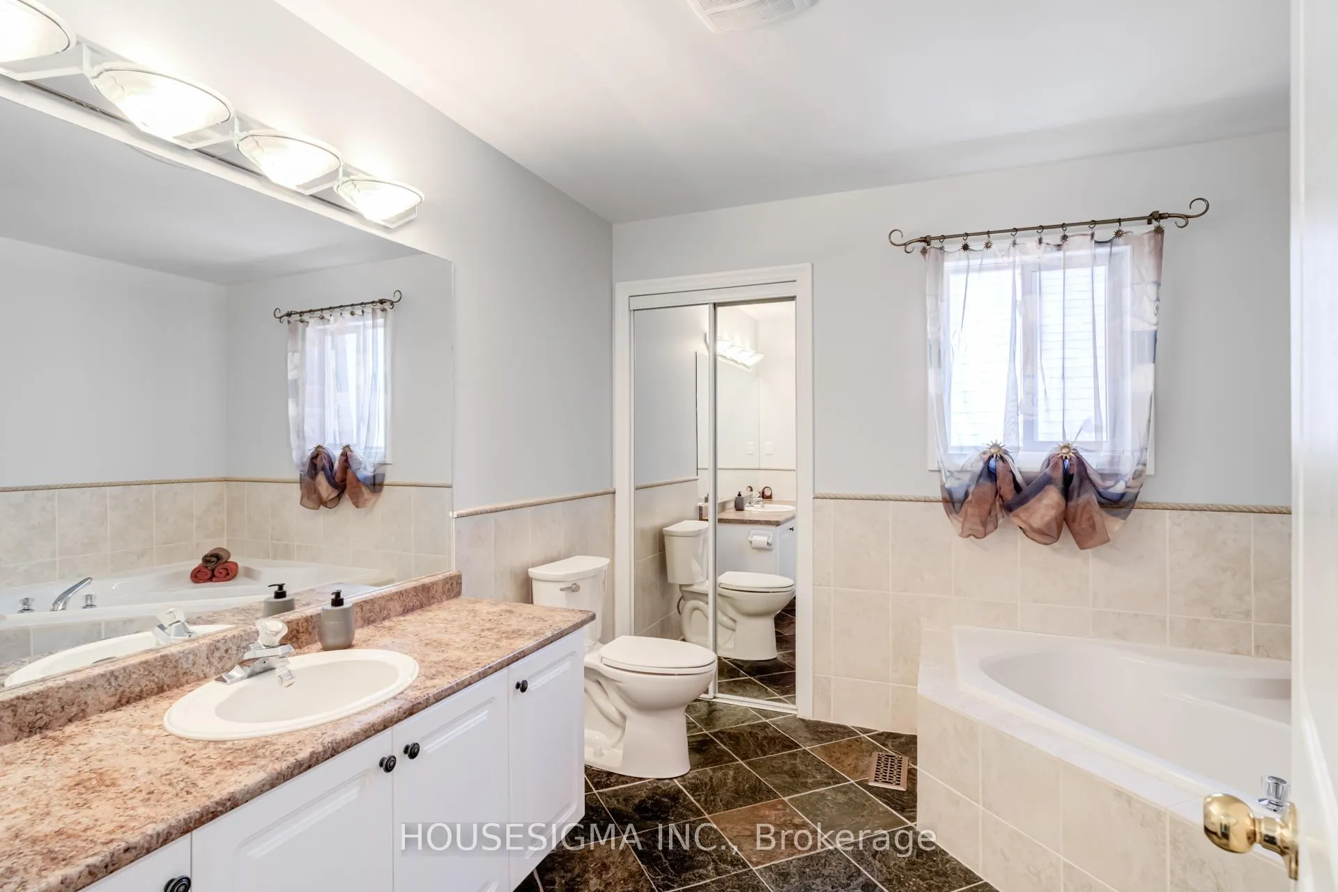 Photo 24 of 20 Sweet Briar Lane, Brampton, Snelgrove — HOMEH