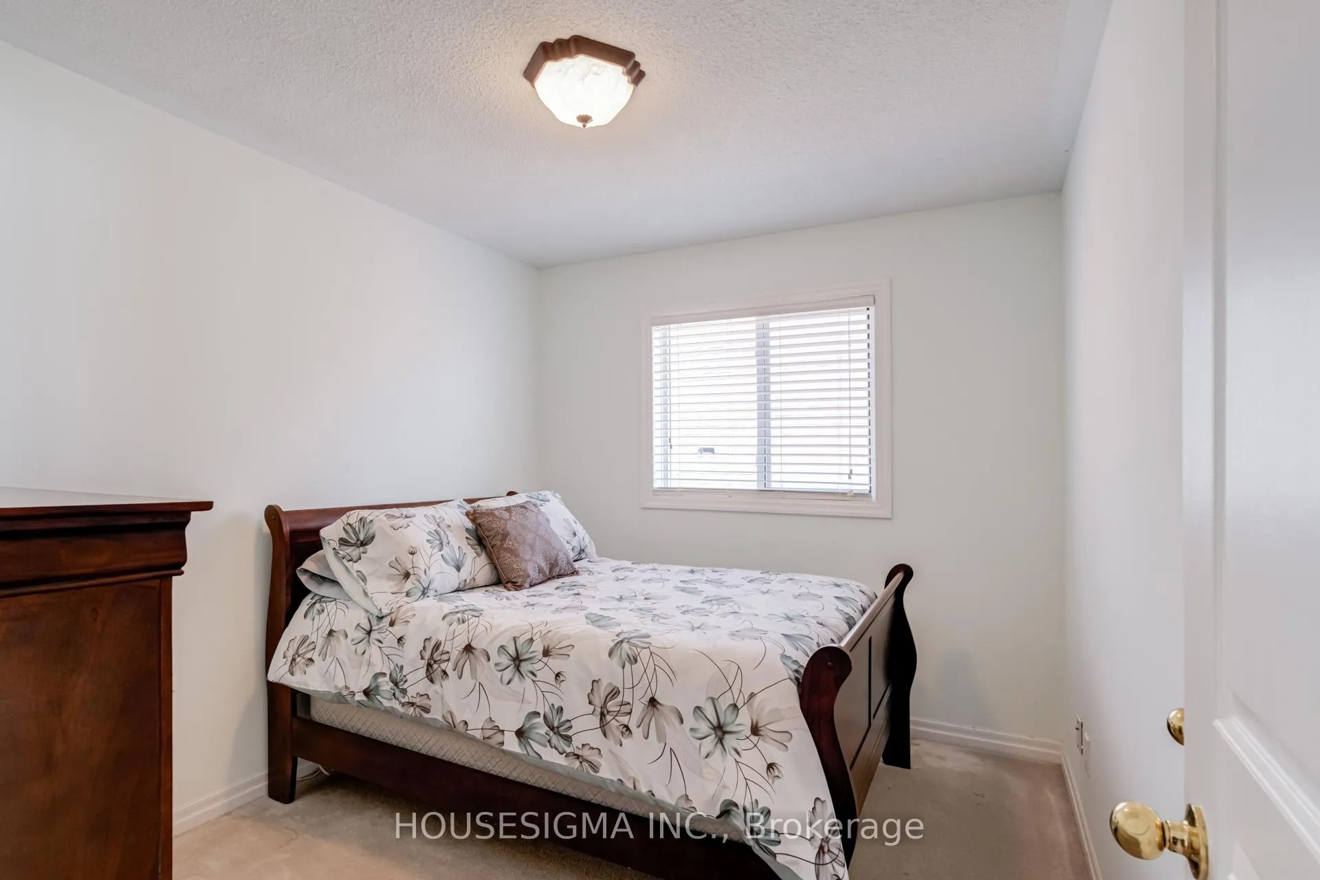 Photo 30 of 20 Sweet Briar Lane, Brampton, Snelgrove — HOMEH