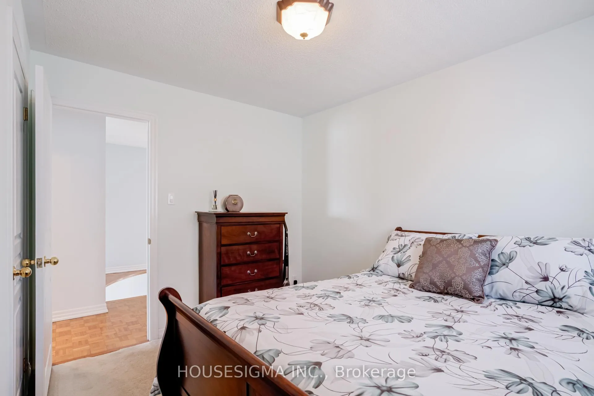 Photo 31 of 20 Sweet Briar Lane, Brampton, Snelgrove — HOMEH