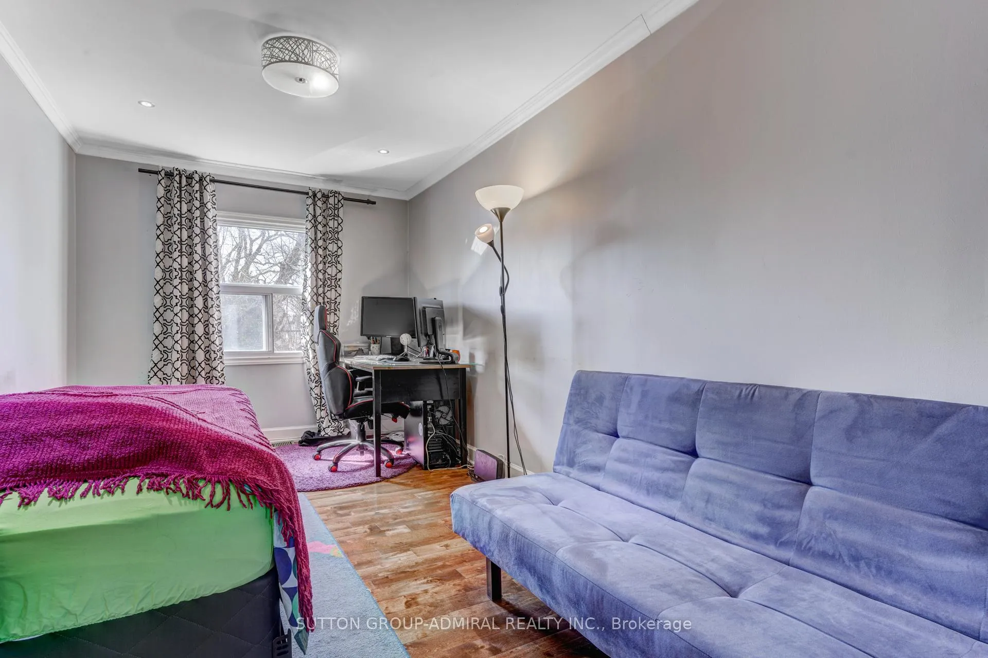 Photo 14 of 805 Sammon Avenue, Toronto, Danforth Village-East York — HOMEH