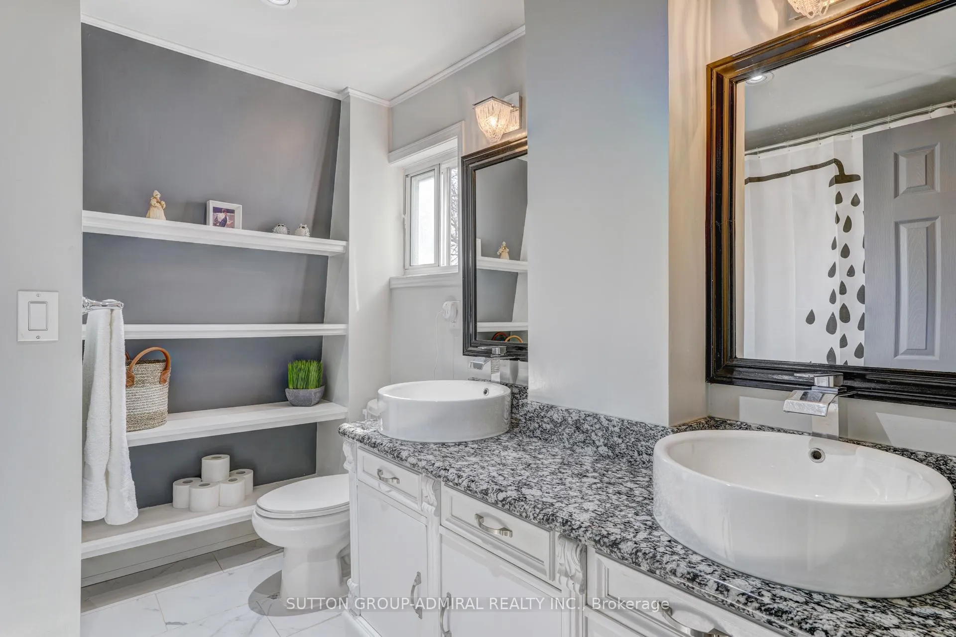 Photo 15 of 805 Sammon Avenue, Toronto, Danforth Village-East York — HOMEH
