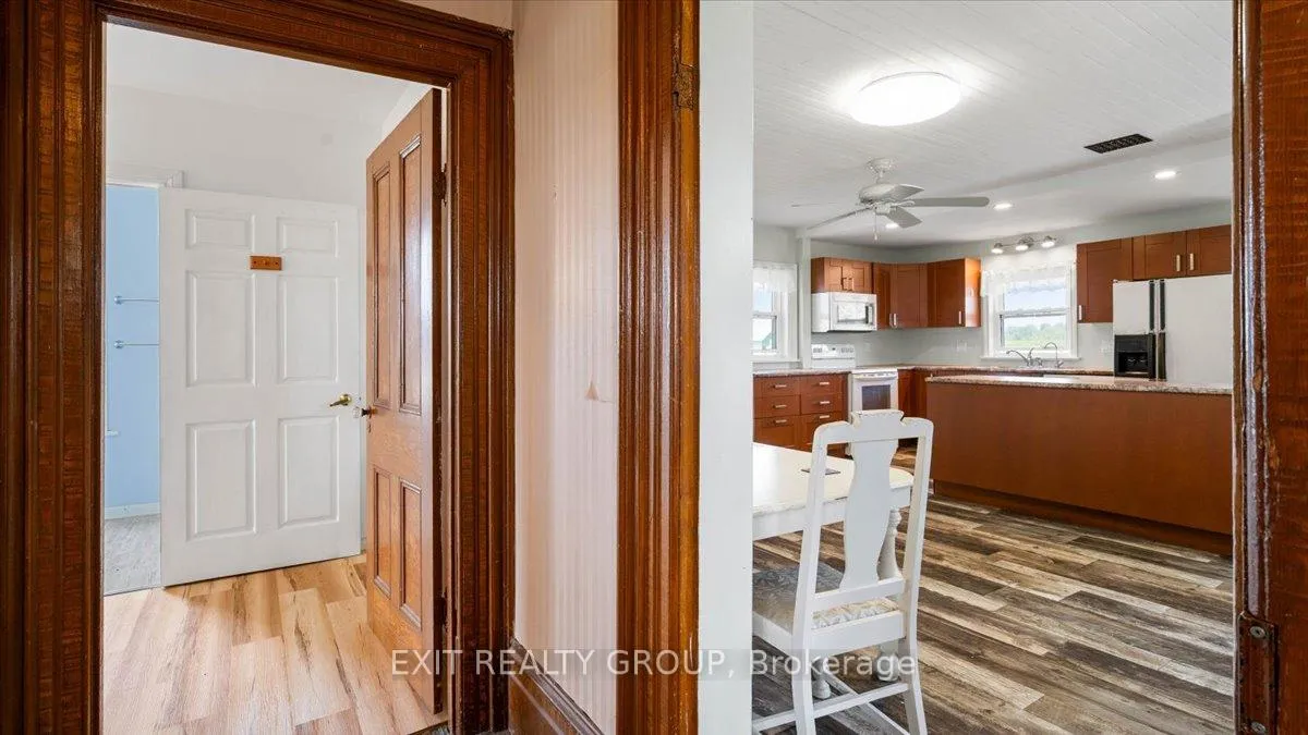 Photo 10 of 837 Casey Road, Belleville, Thurlow Ward — HOMEH