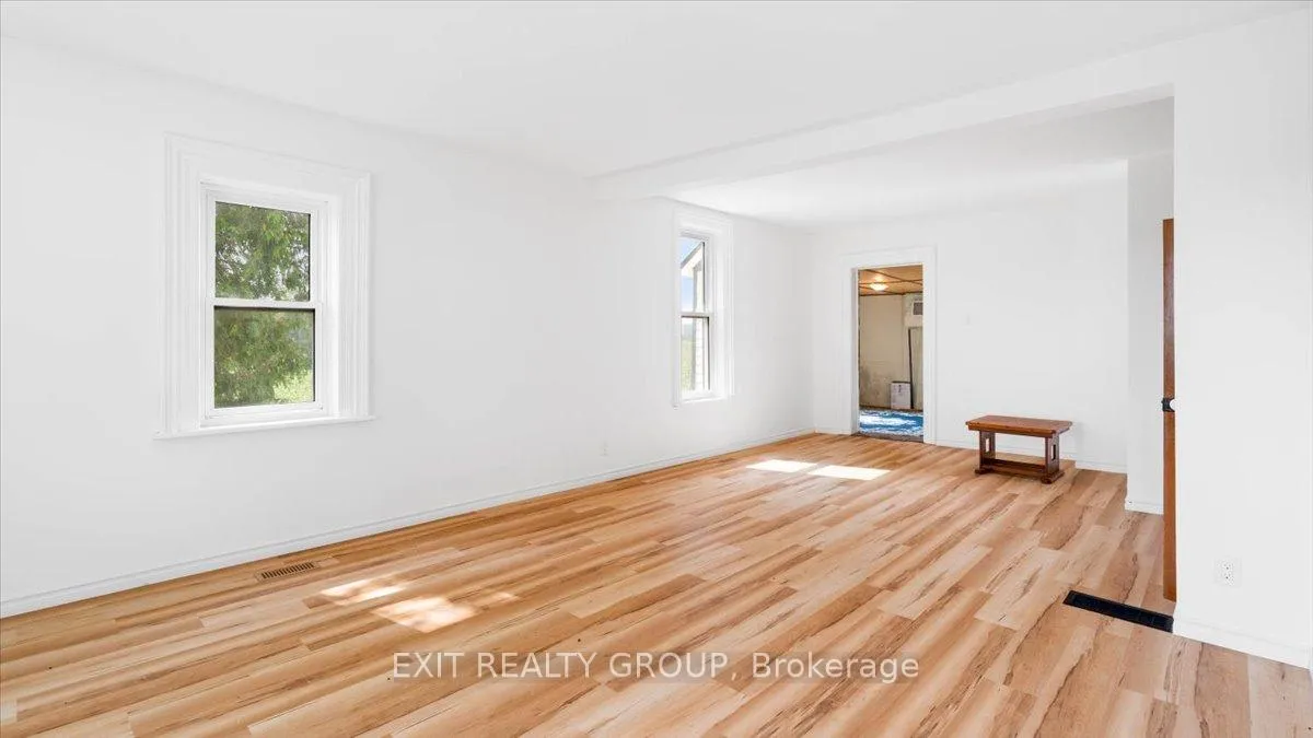Photo 18 of 837 Casey Road, Belleville, Thurlow Ward — HOMEH