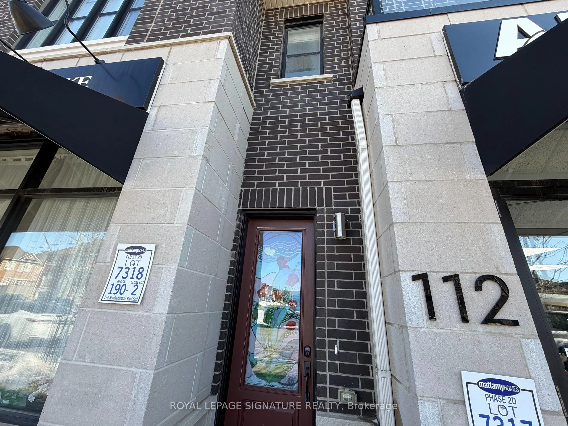 Photo 2 of 112 Burnhamthorpe Road E, Oakville, Glenorchy — HOMEH