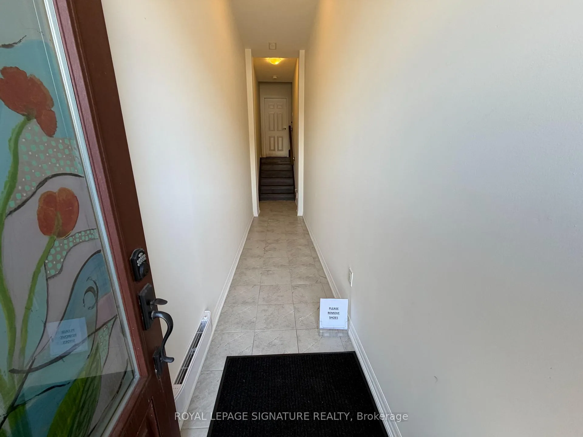 Photo 3 of 112 Burnhamthorpe Road E, Oakville, Glenorchy — HOMEH
