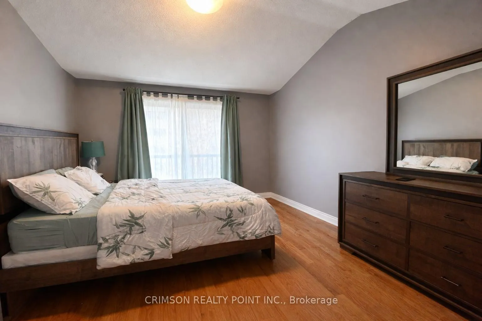 Photo 9 of 5B Hobden Place, Etobicoke, Willowridge-Martingrove-Richview — HOMEH