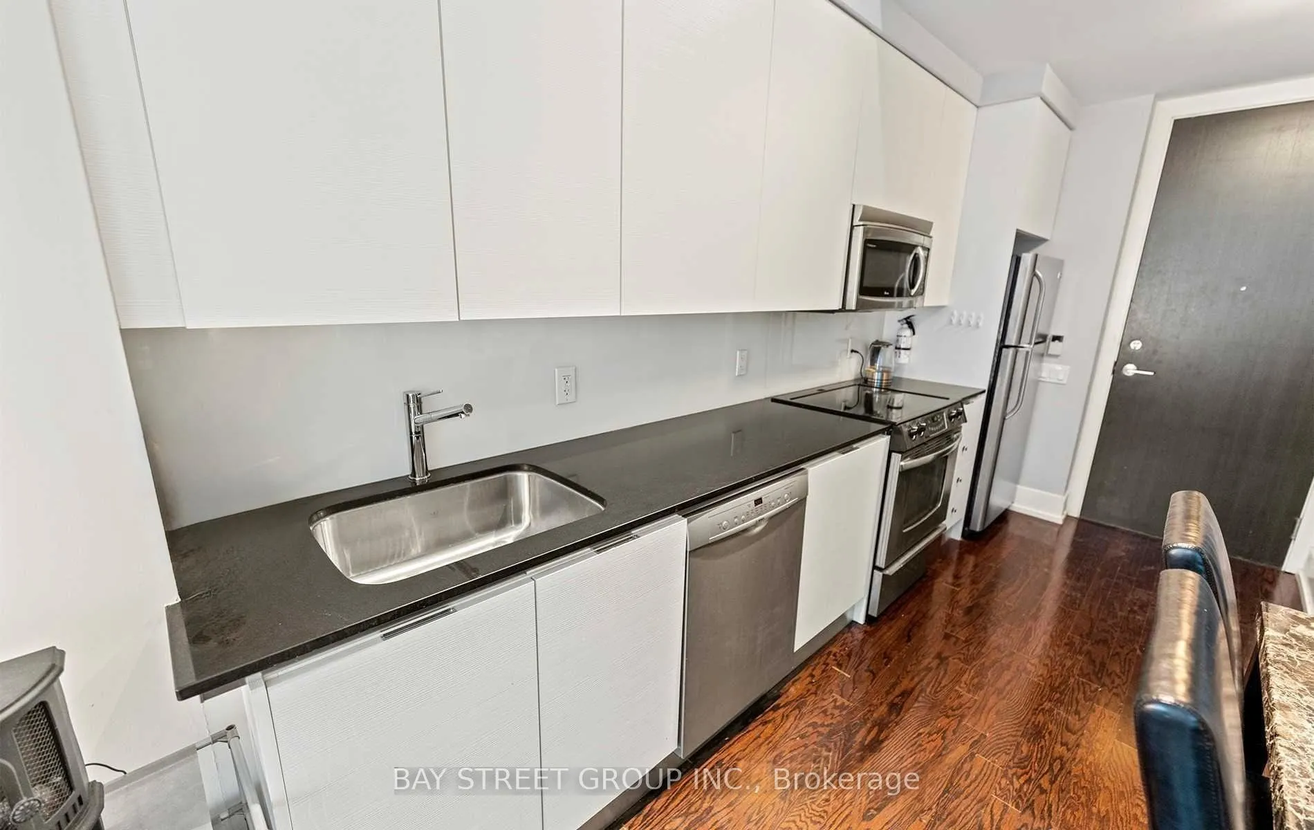 Photo 4 of Unit 4401, 33 Charles Street E, Toronto, Church-Yonge Corridor — HOMEH