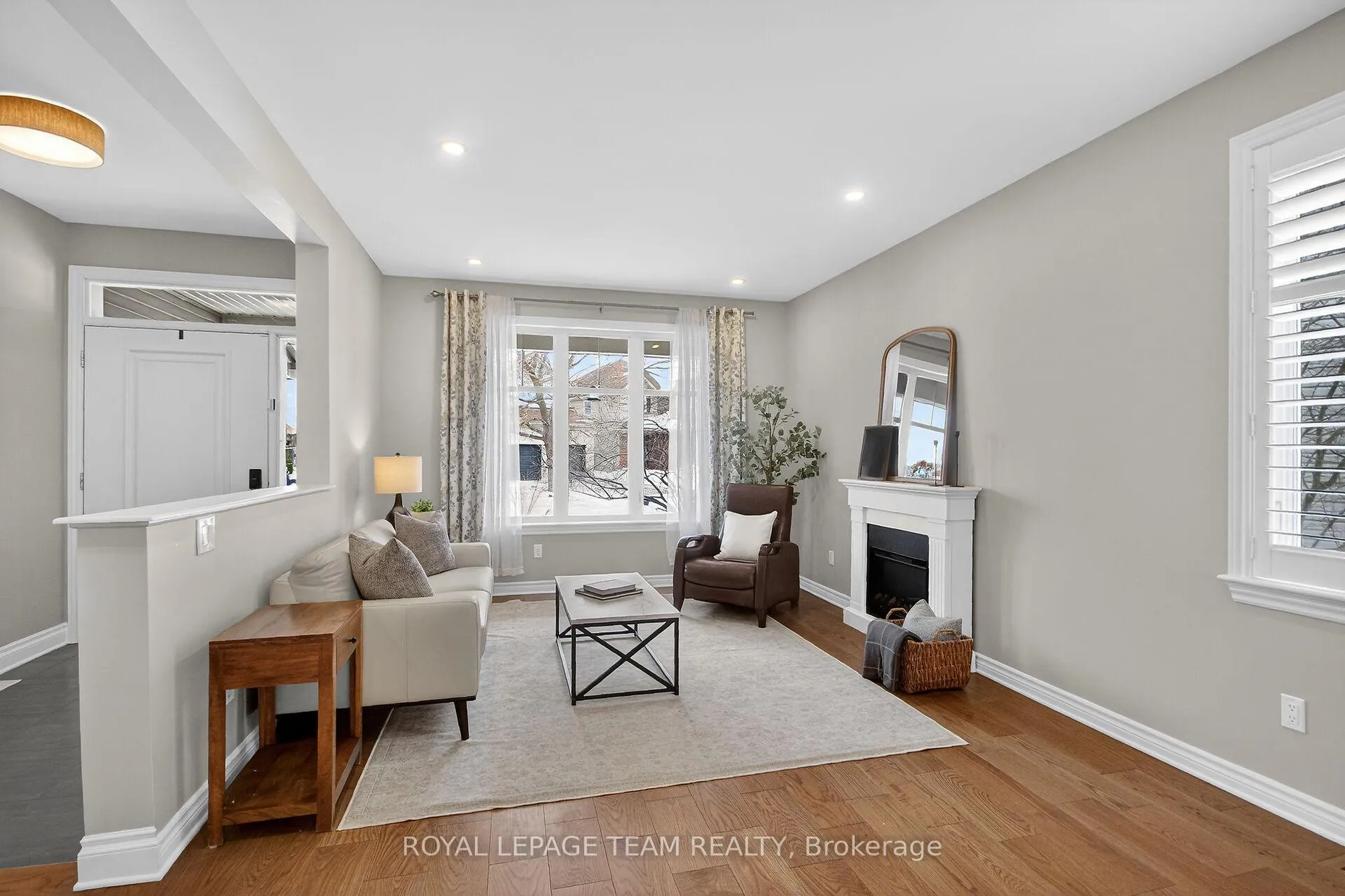Photo 4 of 528 Bryce Place, Ottawa, Stittsville (North) — HOMEH