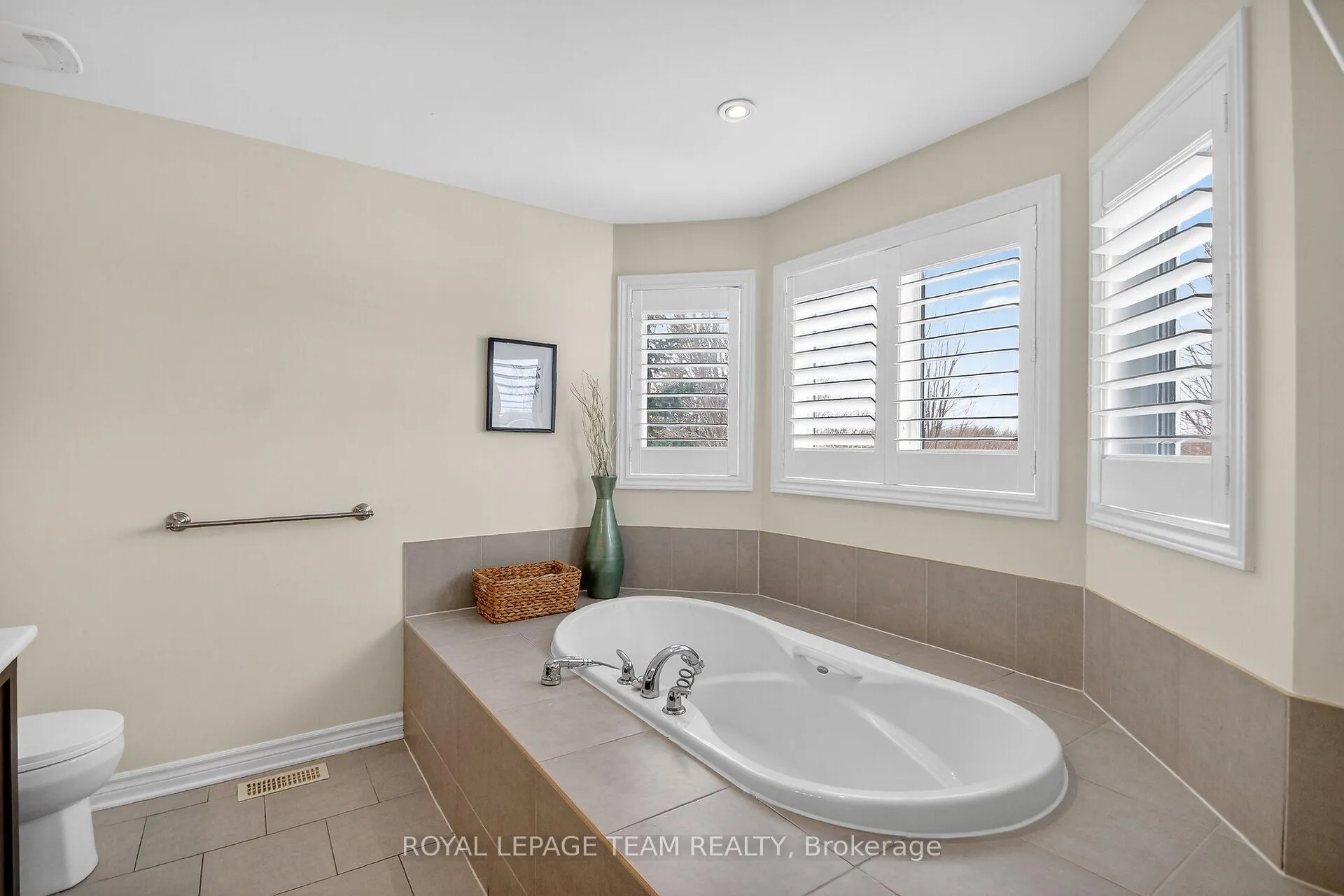 Photo 32 of 528 Bryce Place, Ottawa, Stittsville (North) — HOMEH