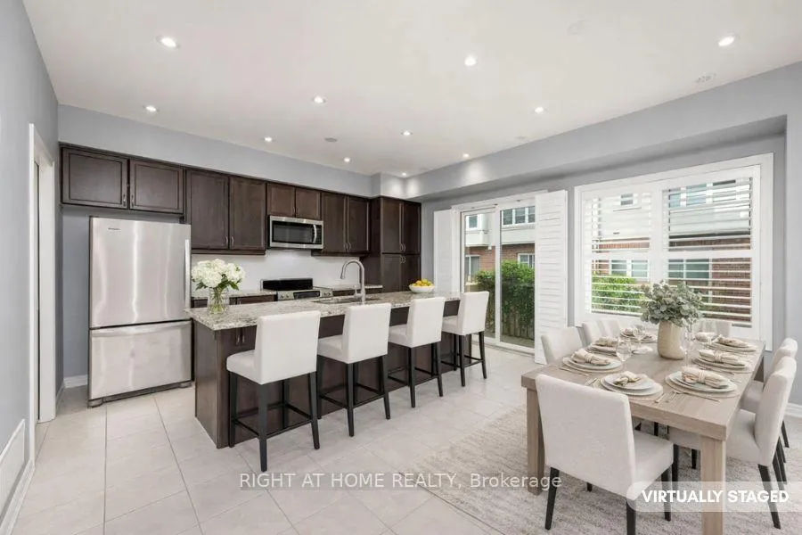 Photo 2 of 91 Borers Creek Circle, Hamilton, Waterdown — HOMEH