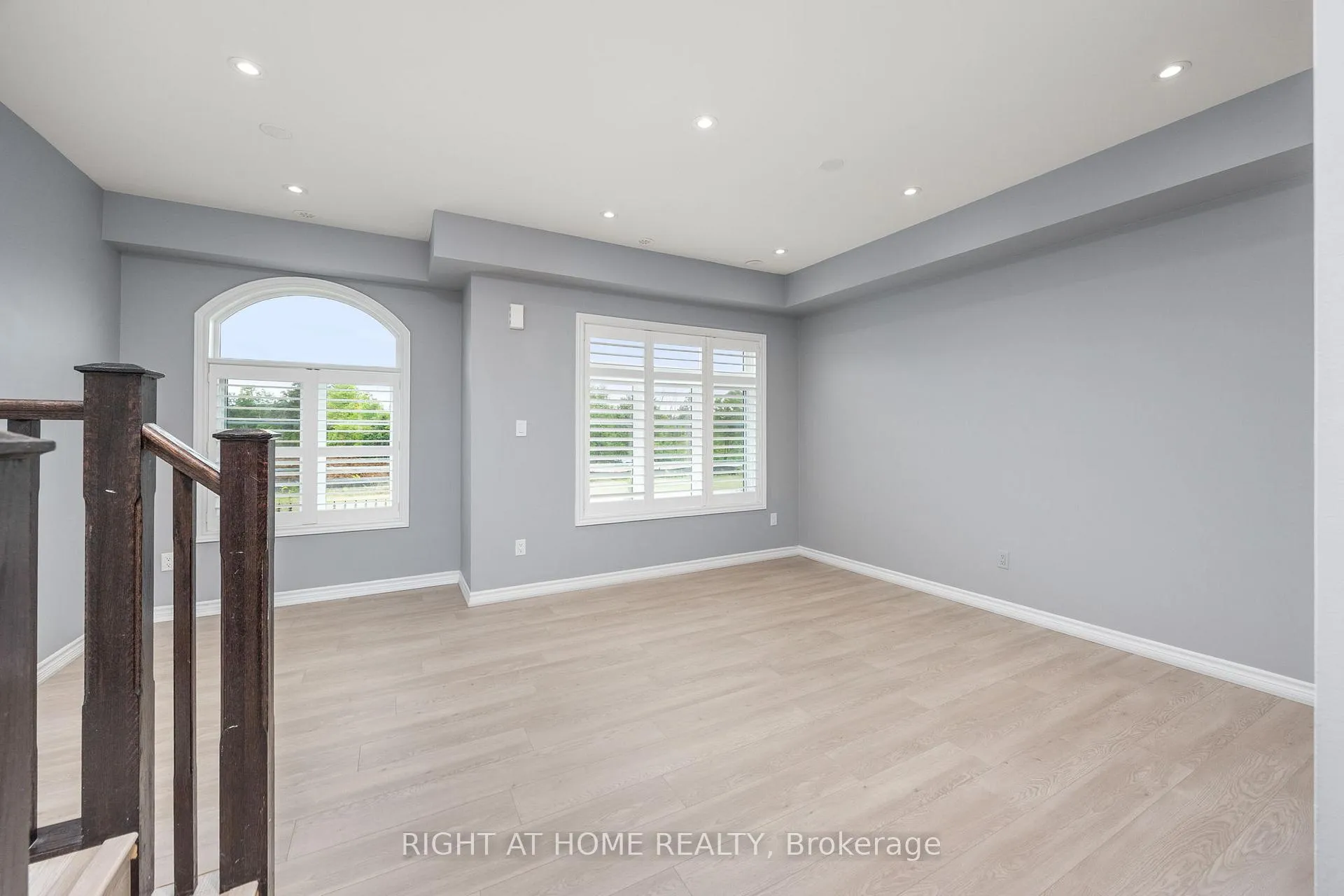 Photo 23 of 91 Borers Creek Circle, Hamilton, Waterdown — HOMEH