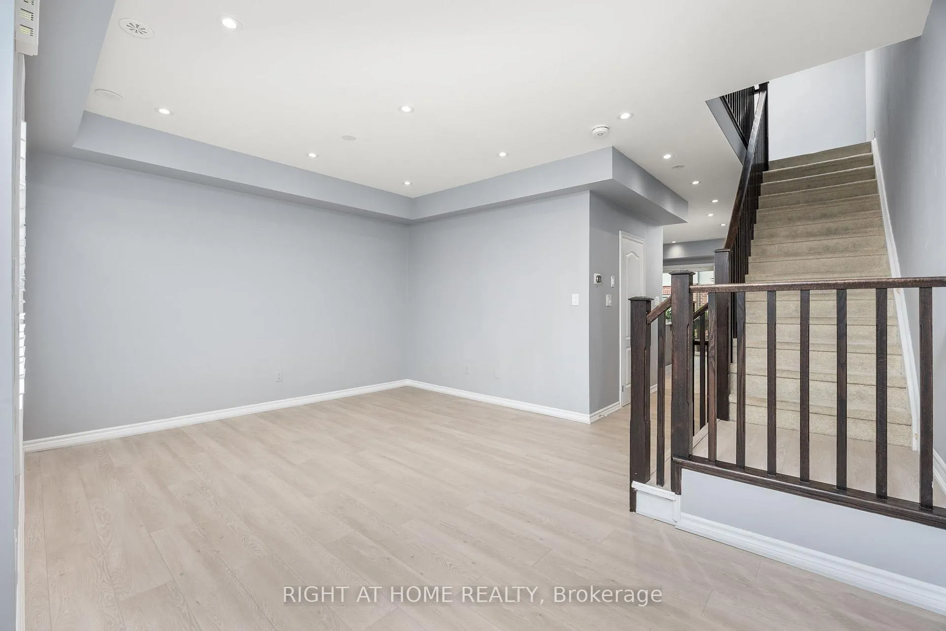 Photo 24 of 91 Borers Creek Circle, Hamilton, Waterdown — HOMEH