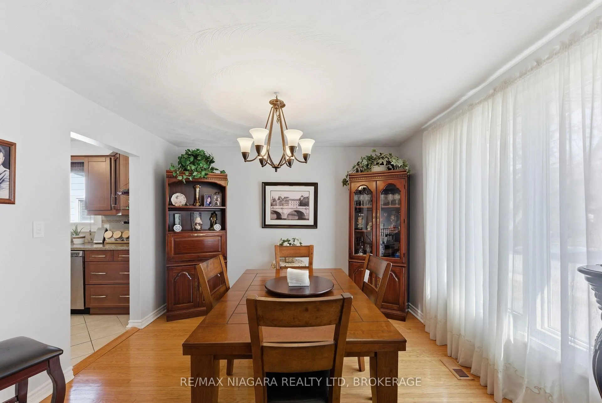 Photo 10 of 293 Saint Andrews Drive, Hamilton, Vincent — HOMEH