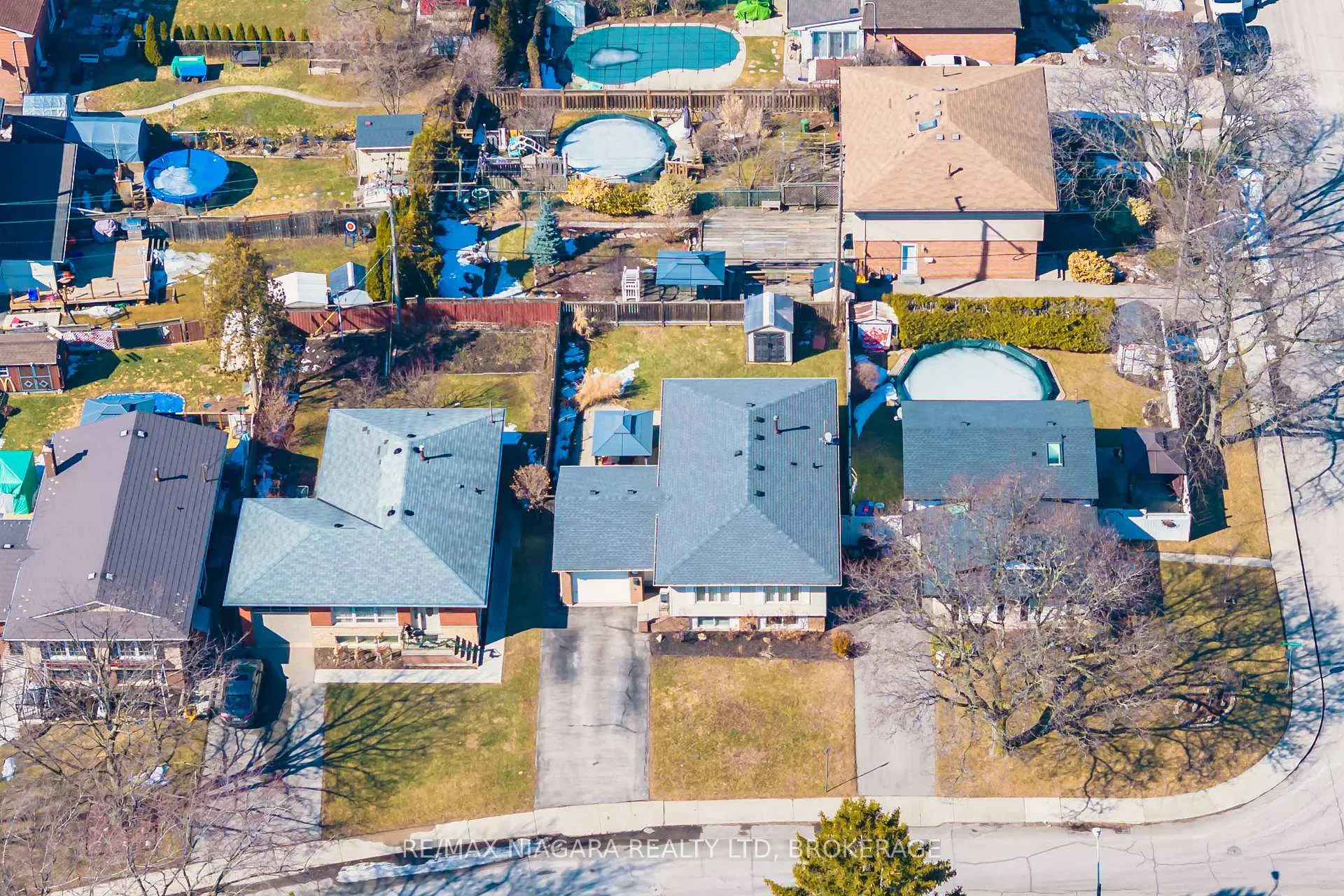 Photo 29 of 293 Saint Andrews Drive, Hamilton, Vincent — HOMEH