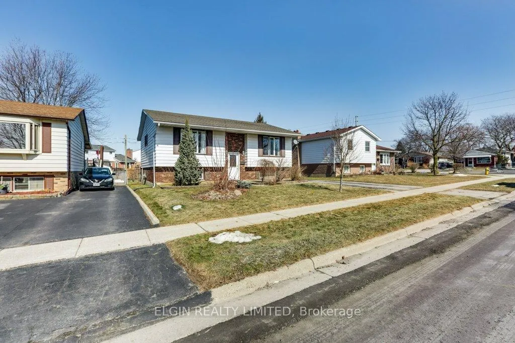 Photo 2 of 57 Leger Avenue, St. Thomas — HOMEH