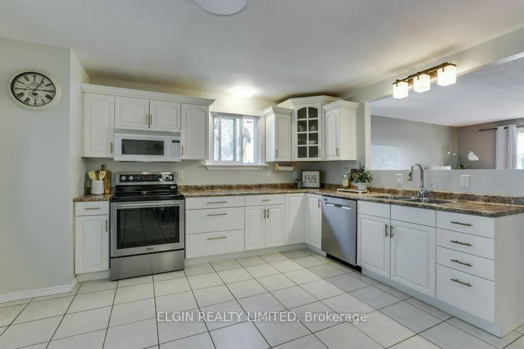 Photo 14 of 57 Leger Avenue, St. Thomas — HOMEH