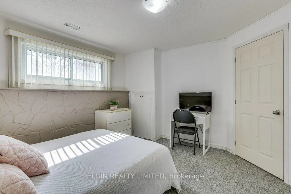 Photo 33 of 57 Leger Avenue, St. Thomas — HOMEH
