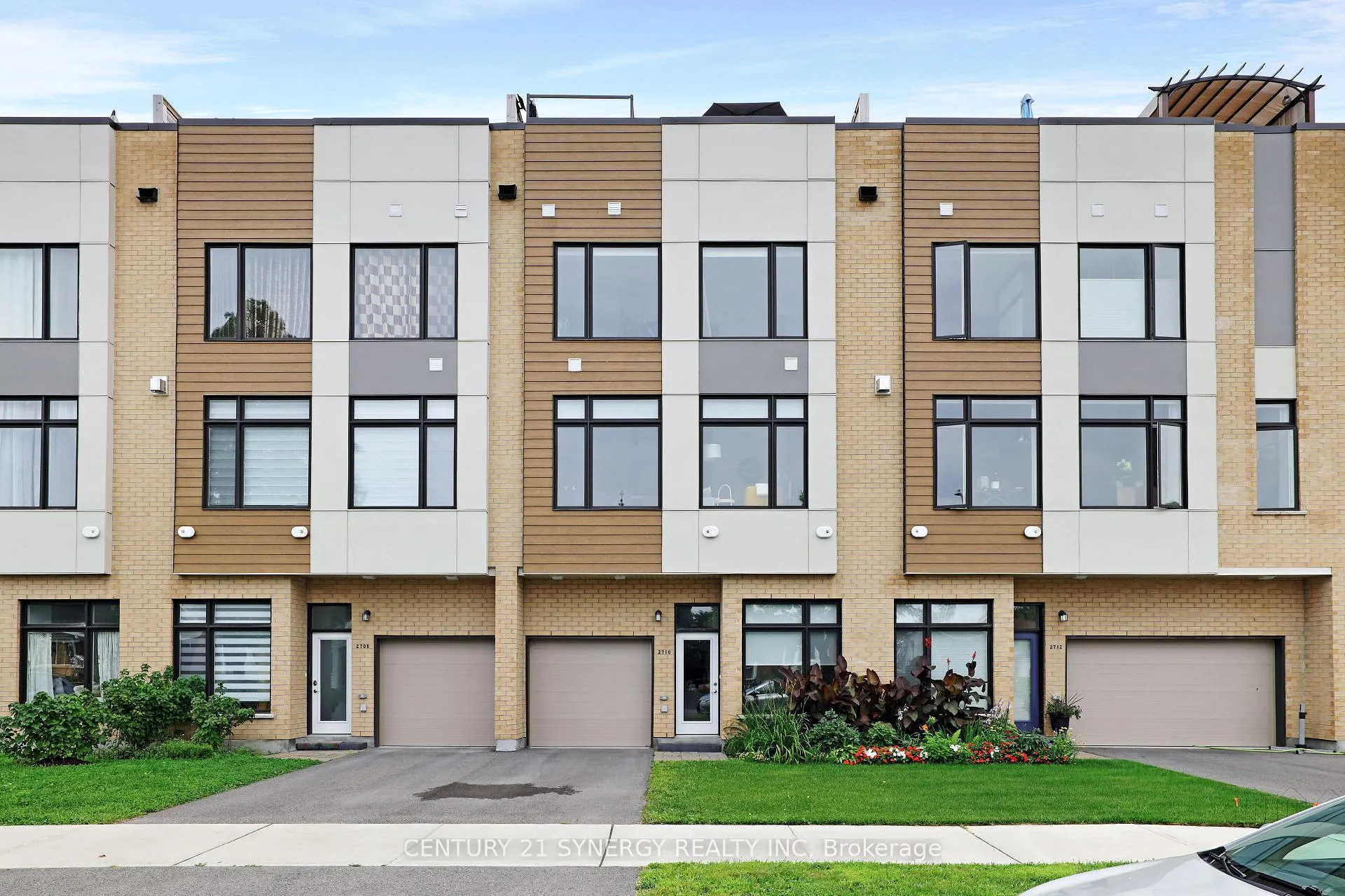 Front of 2710 Draper Avenue