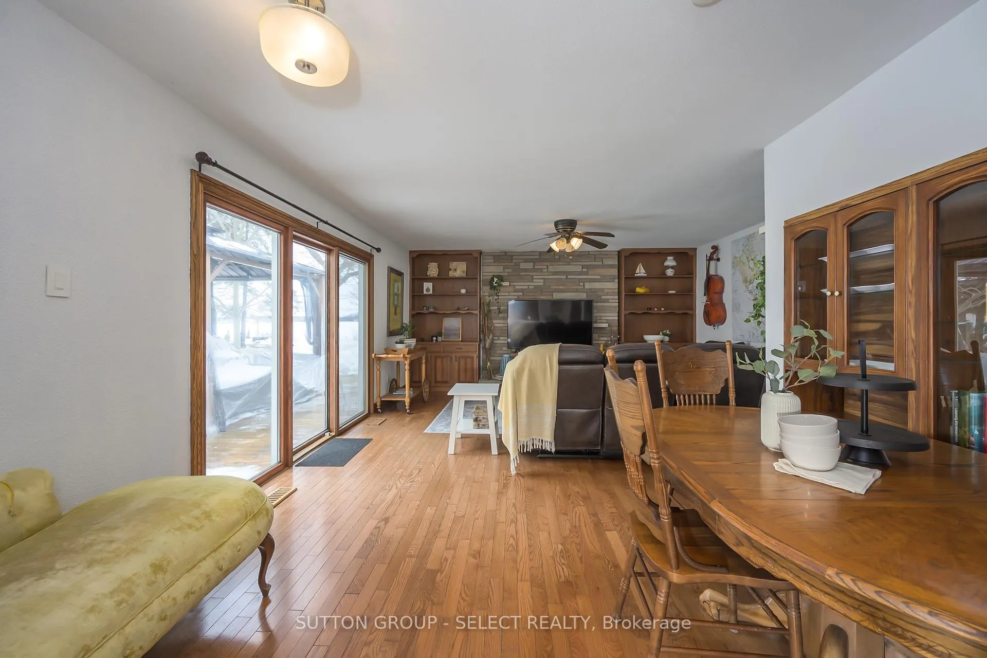 Photo 9 of 15342 Plover Mills Road, Middlesex Centre, Bryanston — HOMEH