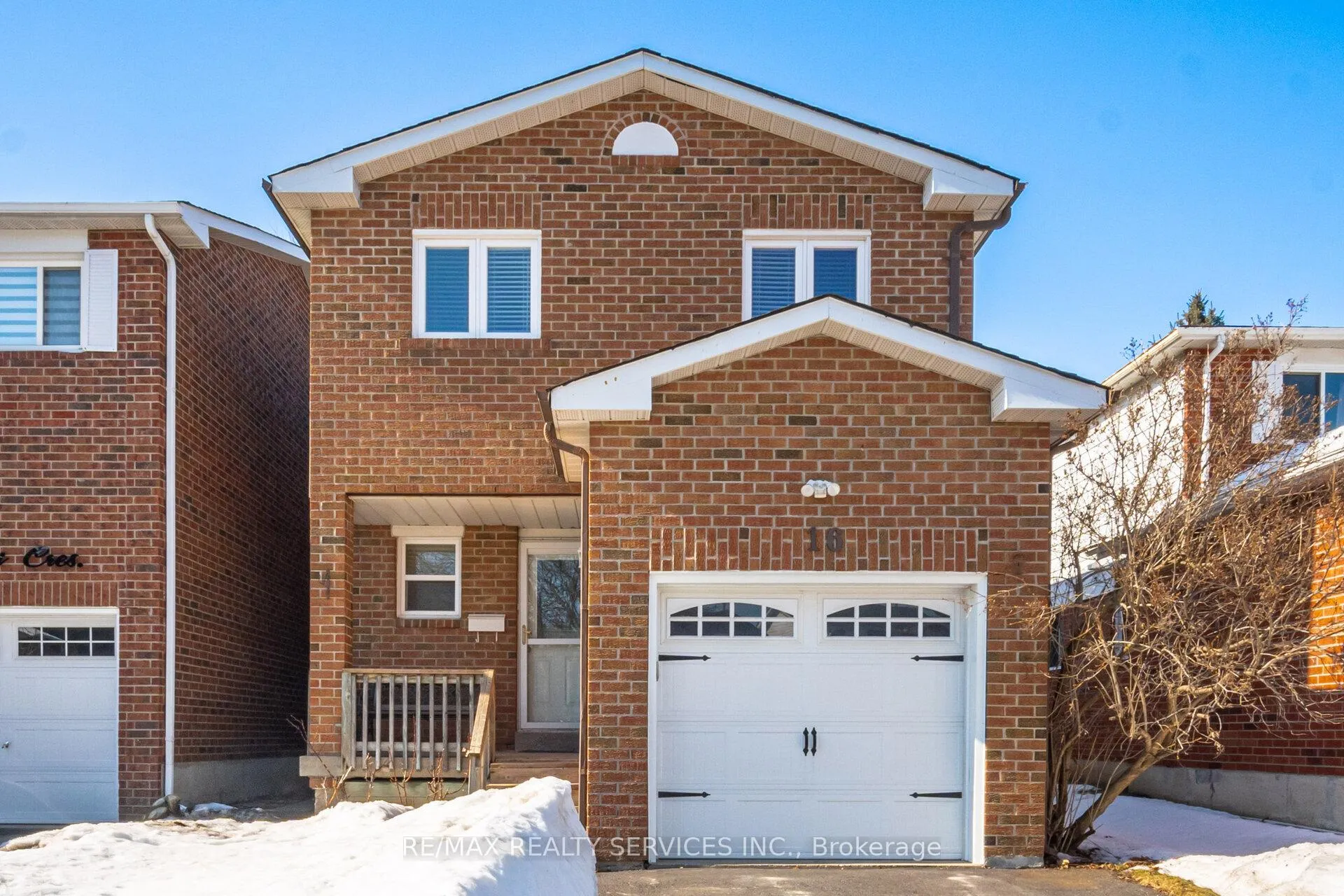 Photo 2 of 16 Ferri Crescent, Brampton, Heart Lake West — HOMEH