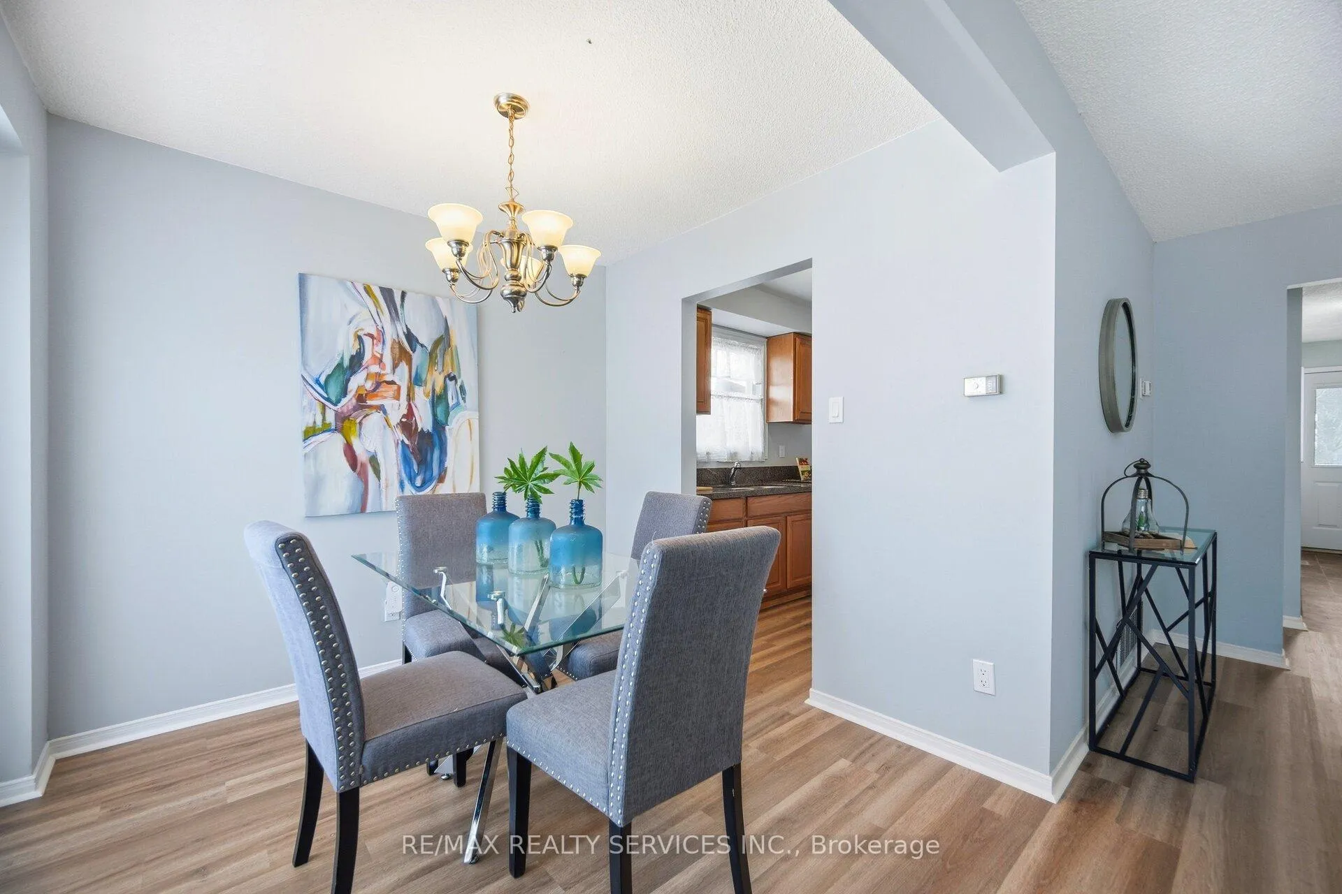 Photo 15 of 16 Ferri Crescent, Brampton, Heart Lake West — HOMEH