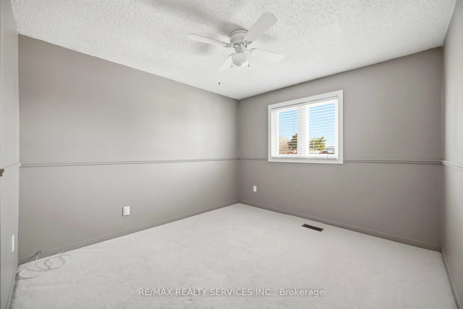 Photo 31 of 16 Ferri Crescent, Brampton, Heart Lake West — HOMEH
