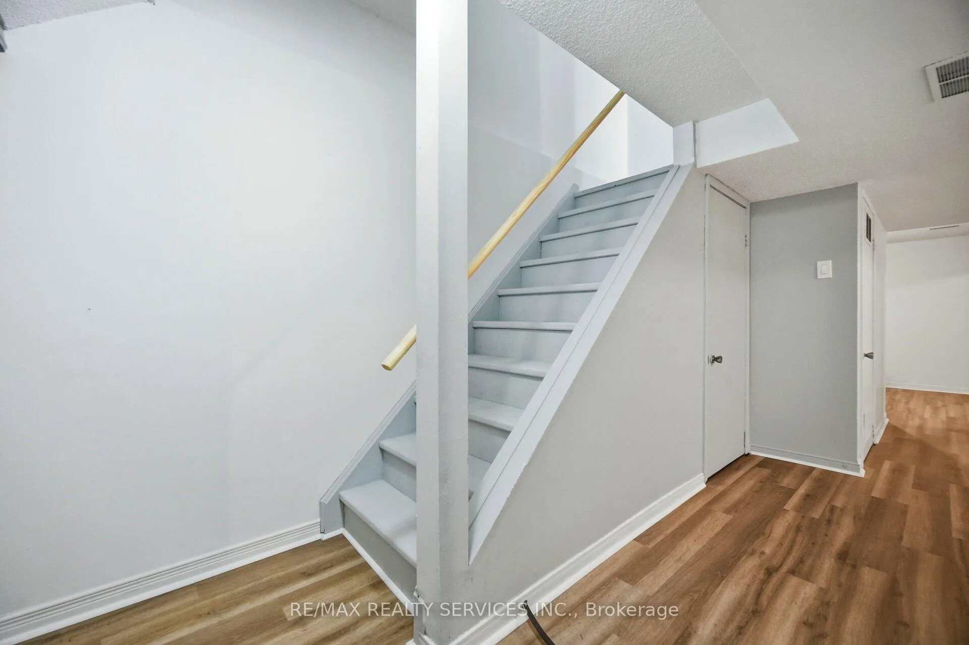 Photo 37 of 16 Ferri Crescent, Brampton, Heart Lake West — HOMEH
