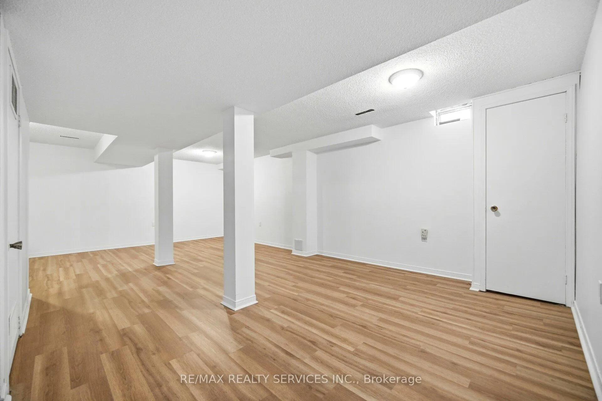 Photo 39 of 16 Ferri Crescent, Brampton, Heart Lake West — HOMEH