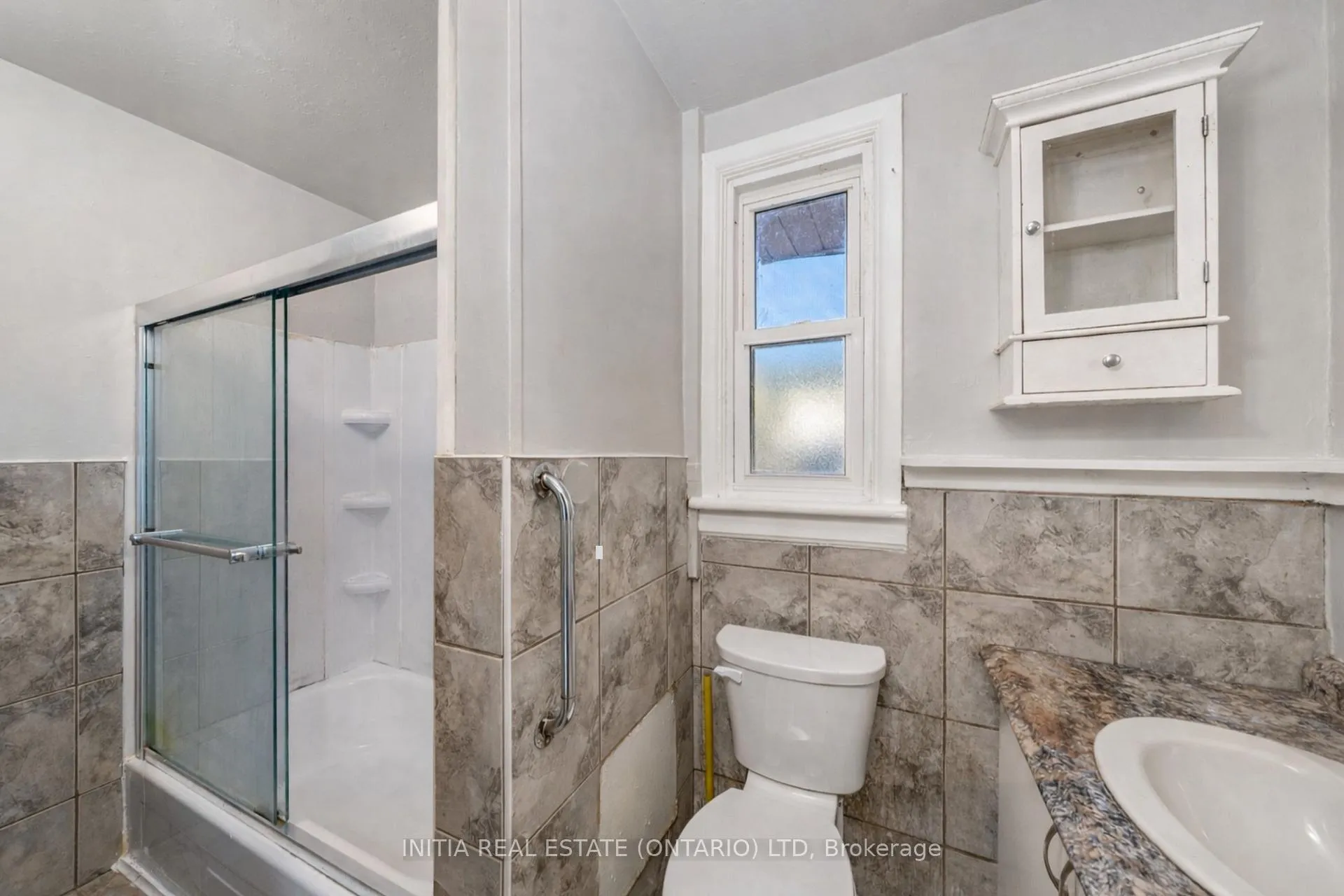 Photo 17 of 150 College Avenue N, Sarnia — HOMEH