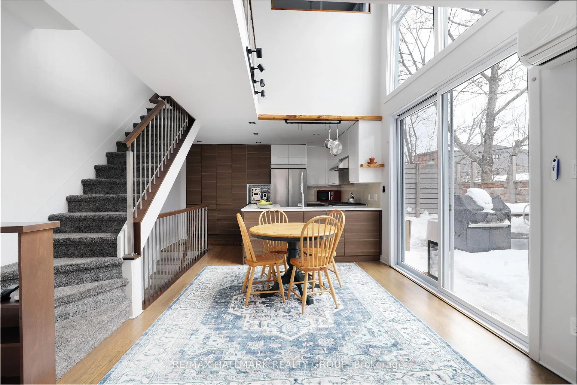Photo 3 of Unit A, 47 Ontario Street, Ottawa, Overbrook — HOMEH