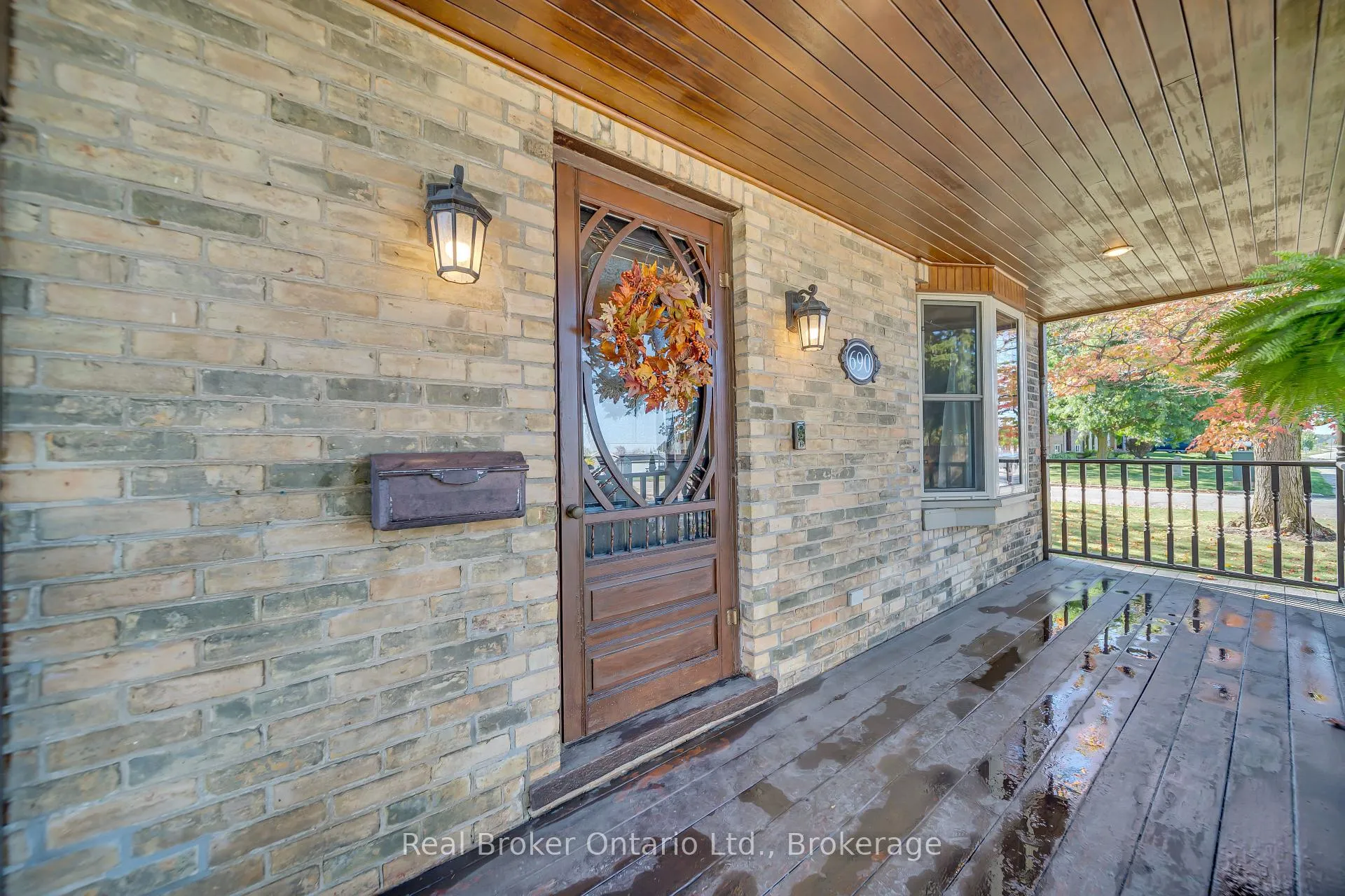 Photo 4 of 690 Wallace Avenue S, North Perth, Listowel — HOMEH