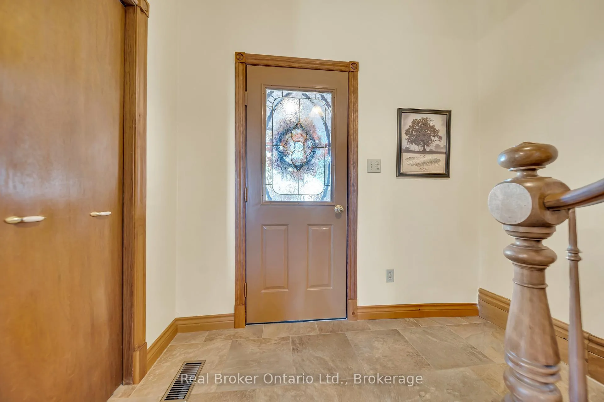 Photo 5 of 690 Wallace Avenue S, North Perth, Listowel — HOMEH